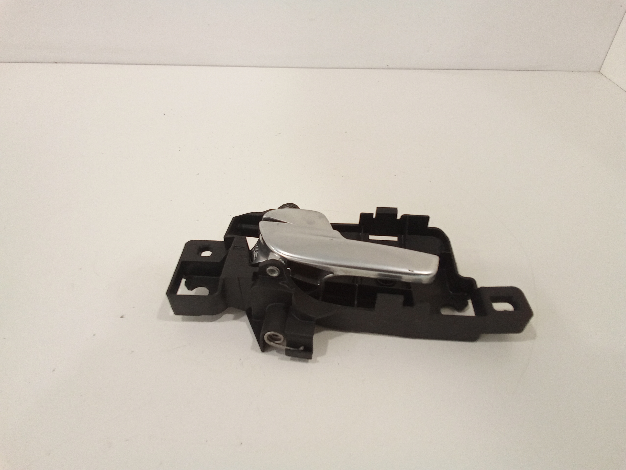 Maniglia Int. Apertura Porta Ant. Destro Usato