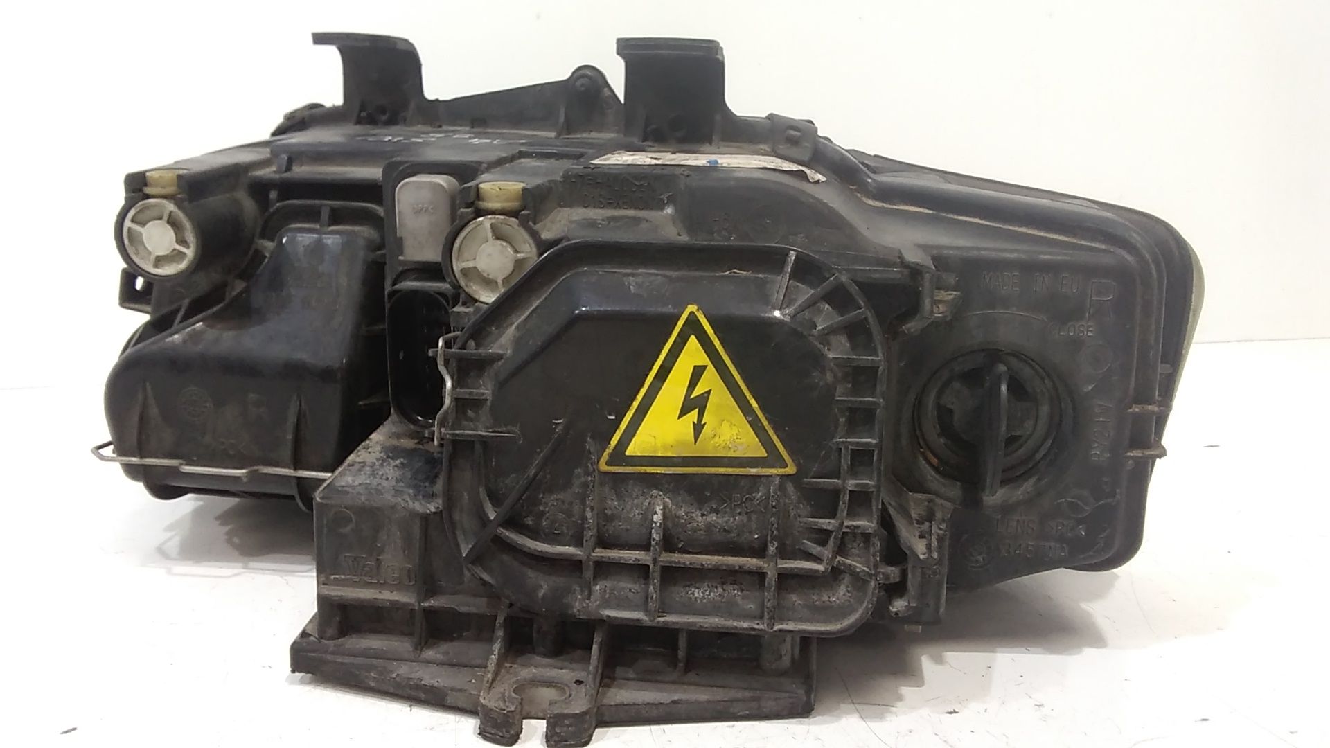 Proiettore Destro 8E0941004AJ Usato