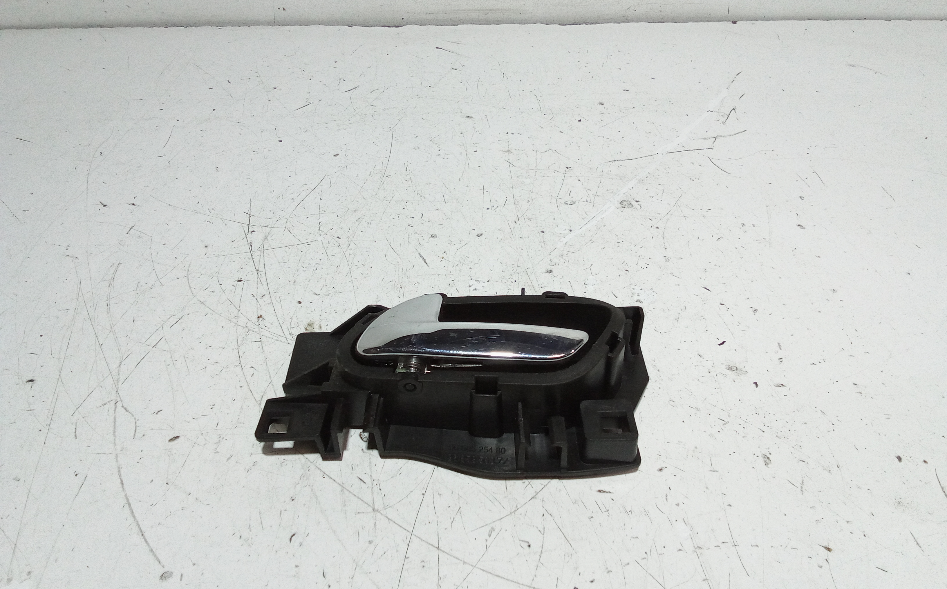 Maniglia Int. Apertura Porta Ant. Sinistro 9143Q1 Usato