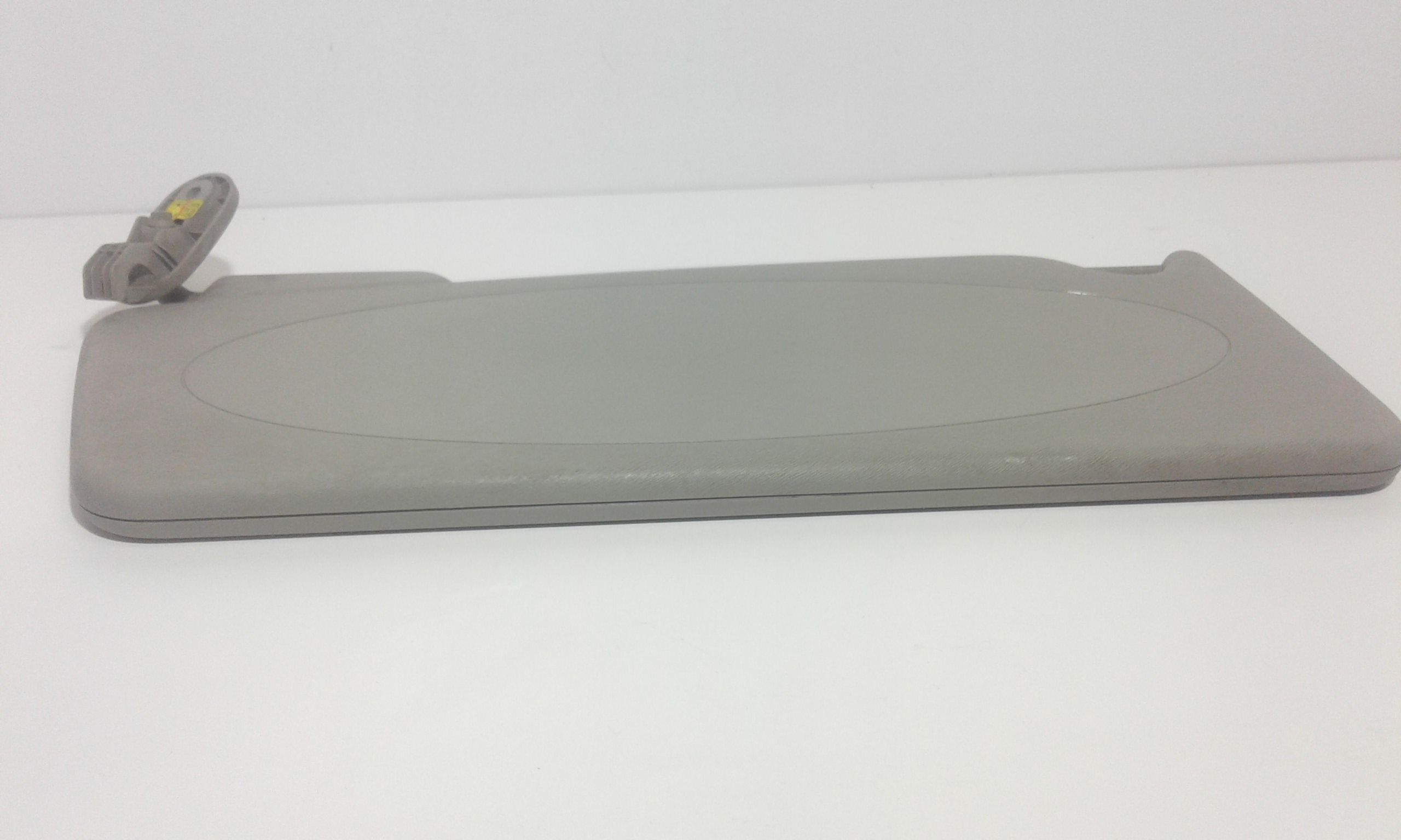 Aletta Parasole Parabrezza Destro 8200928803 Usato