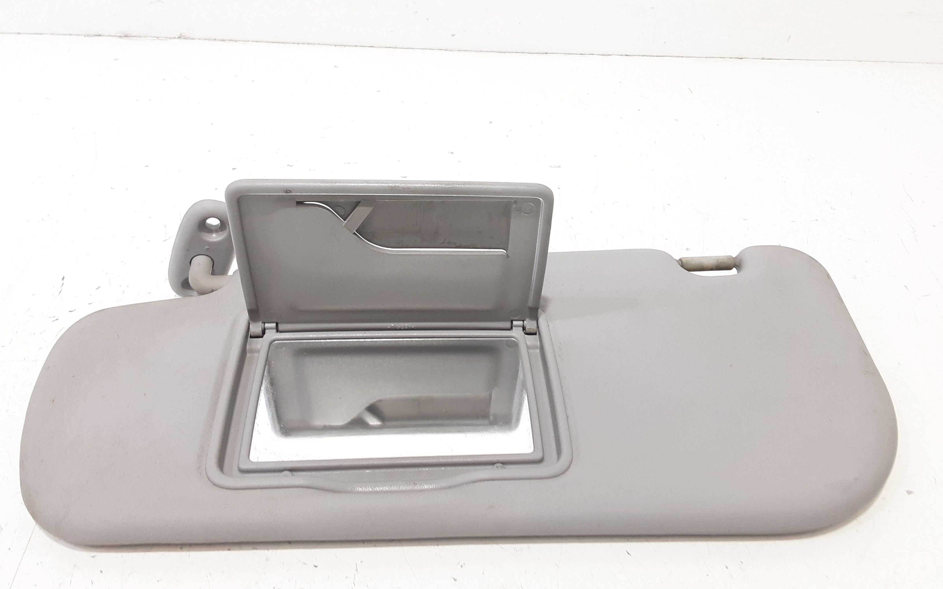 Aletta Parasole Parabrezza Sinistro 8521007130MG Usato