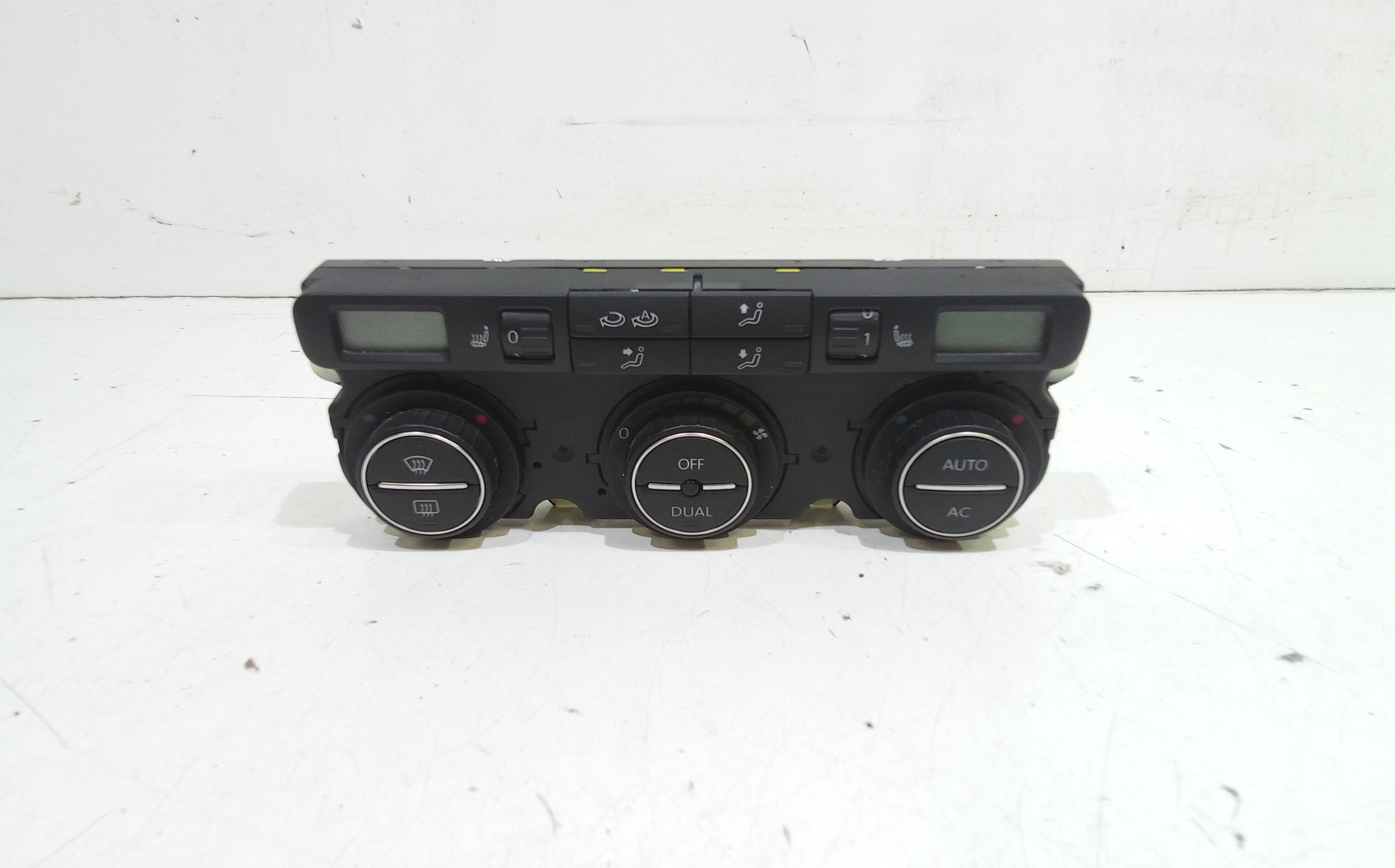 Blocco Comando Climatizzazione 1K0820047GMWHS Usato