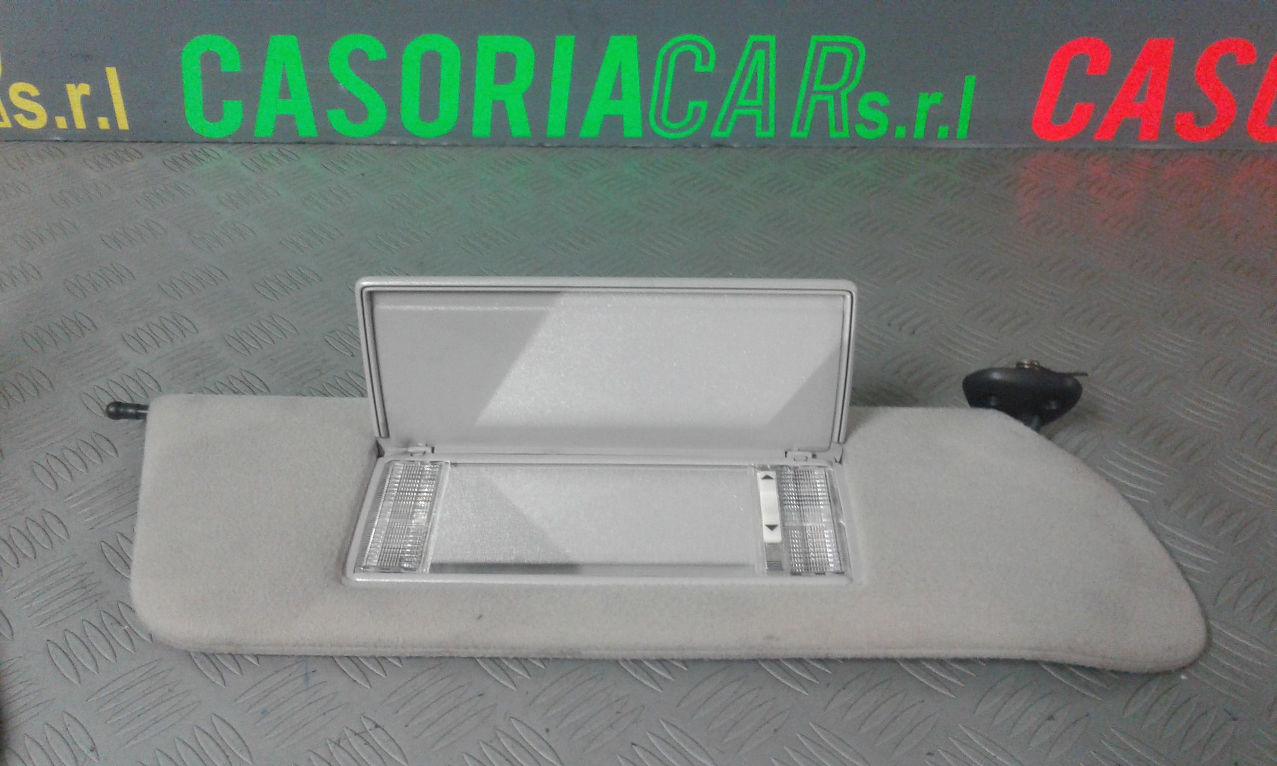 Aletta Parasole Parabrezza Destro Usato