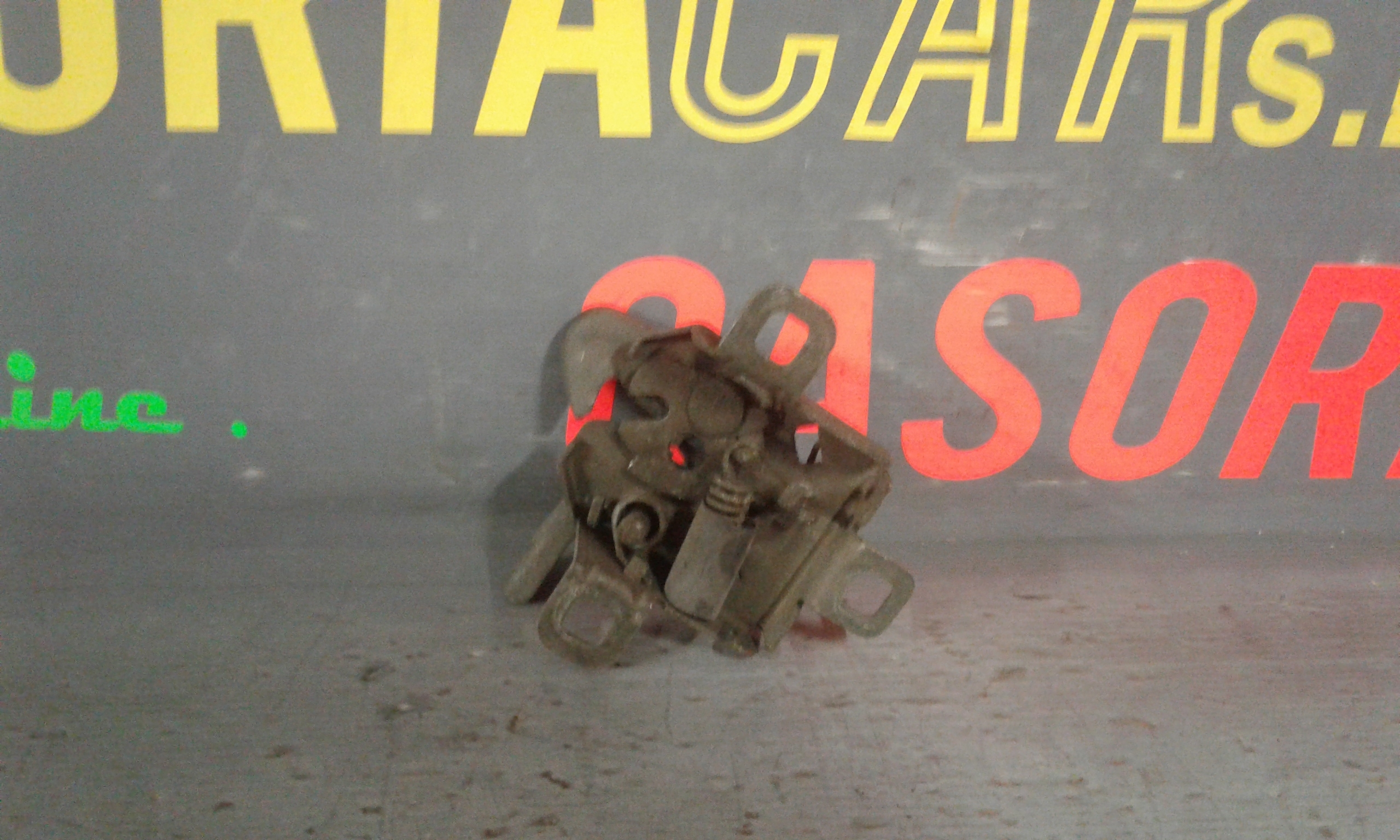 Serratura Cofano Ant. 51899012 Usato