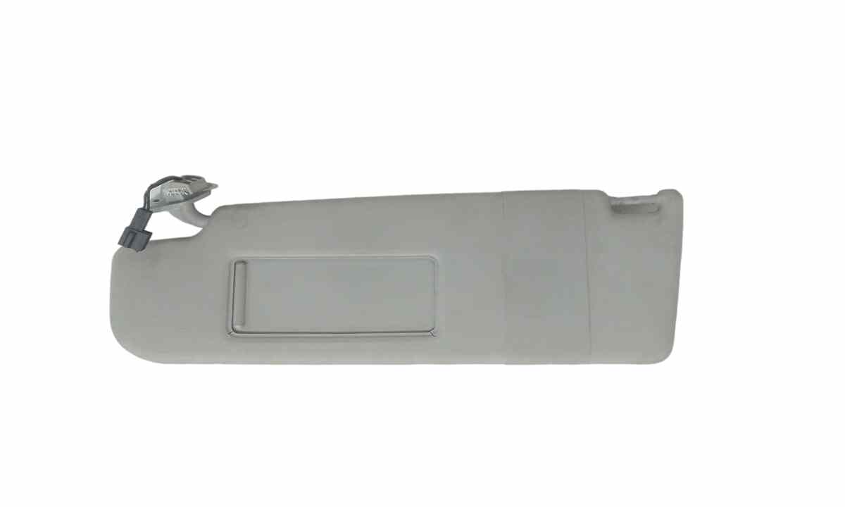 Aletta Parasole Parabrezza Sinistro 1K0857551N2F4 Usato