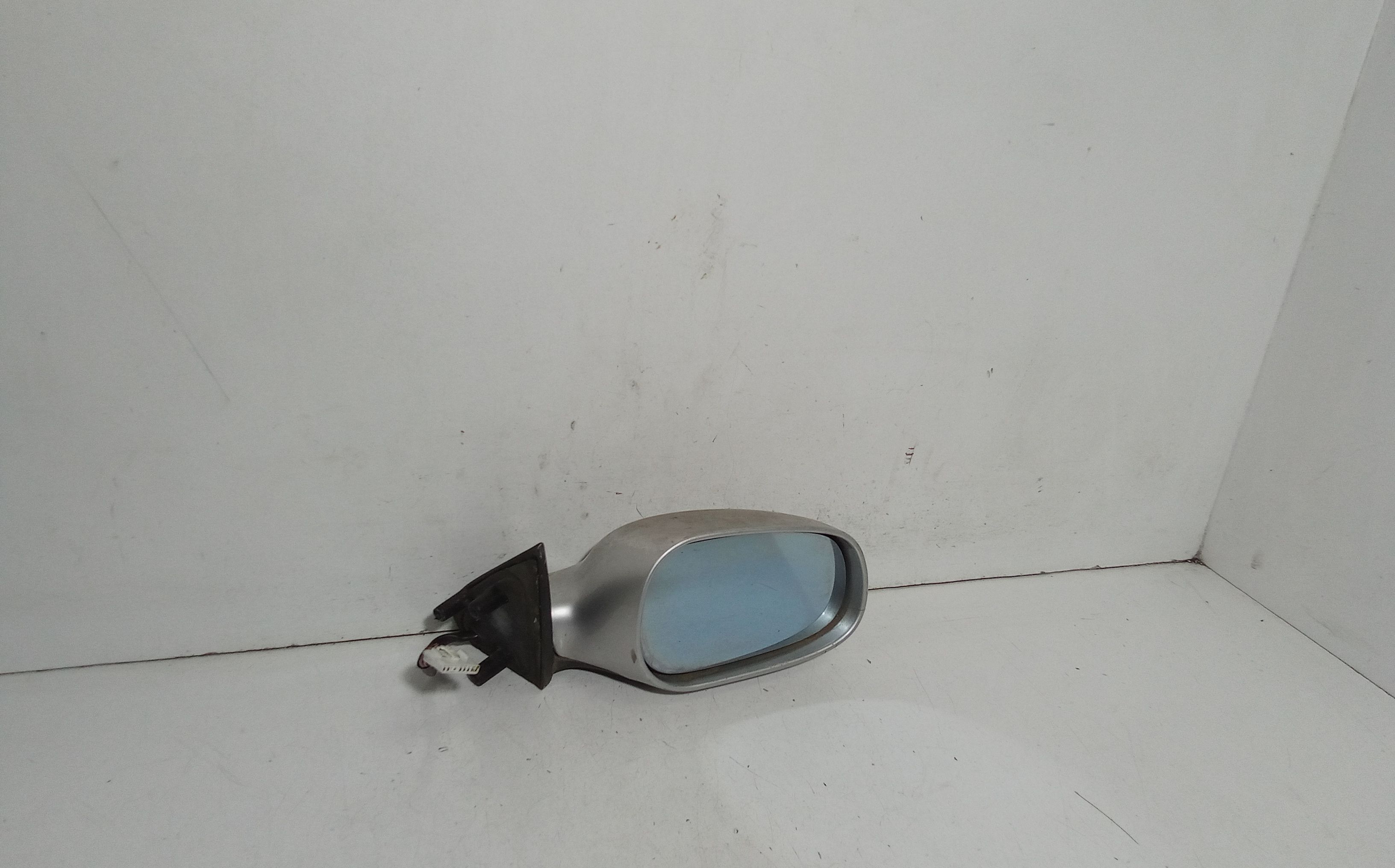 Retrovisore Est. Destro Usato