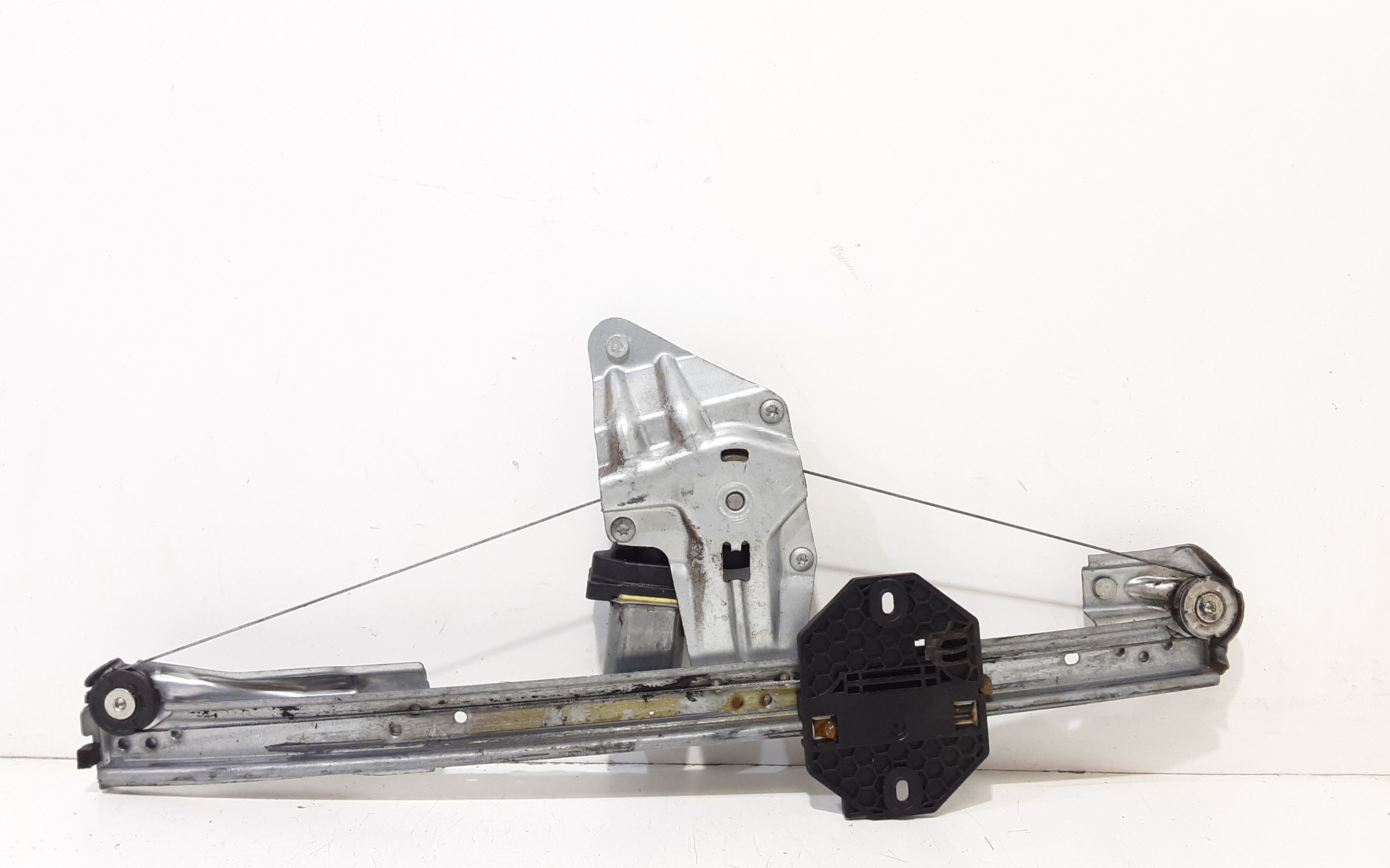 Alzacristallo Porta Ant. Destro 807201999R Usato