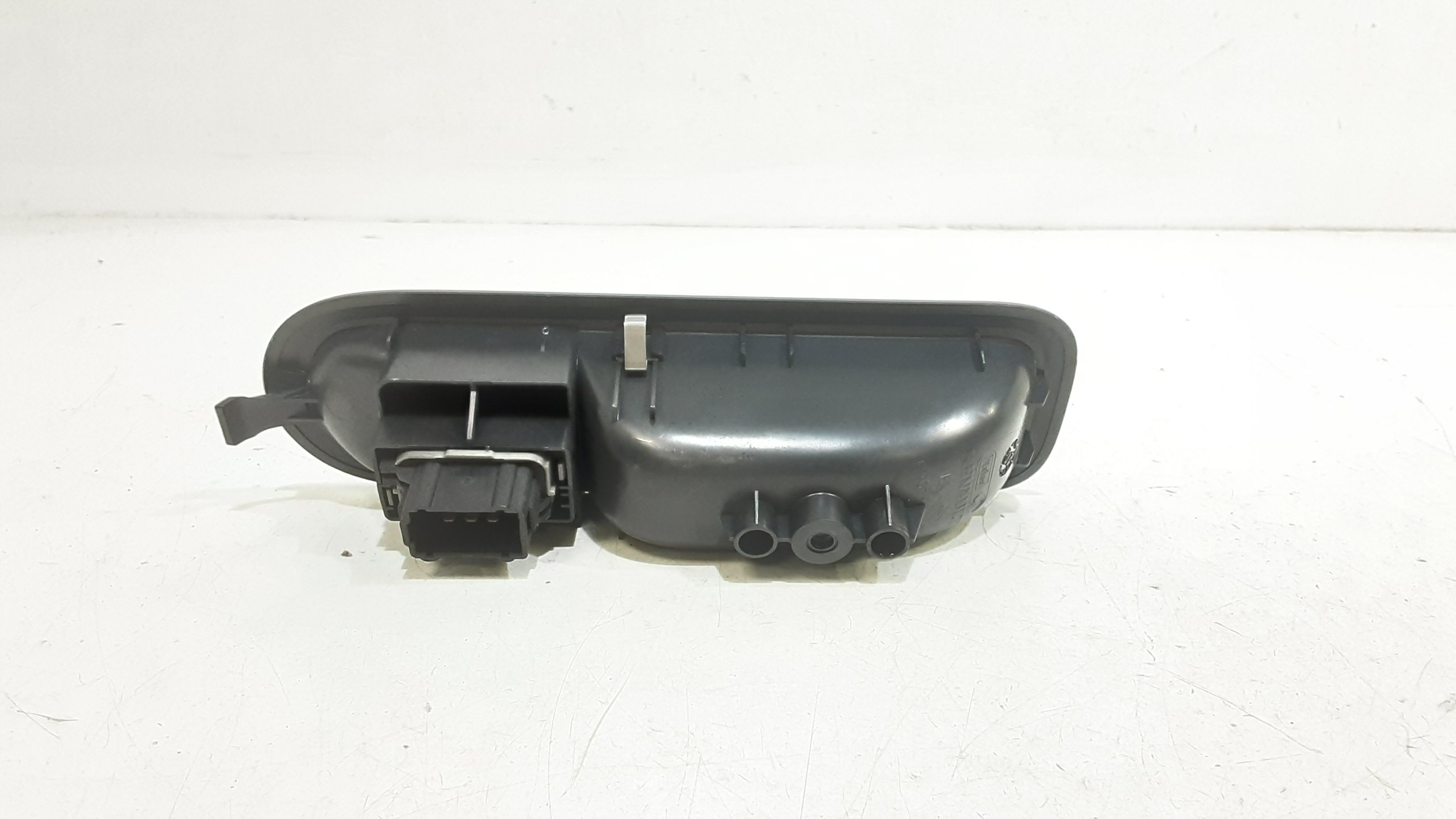 Interruttore Alzacristalli Porta Ant. Destro 8200214936 Usato