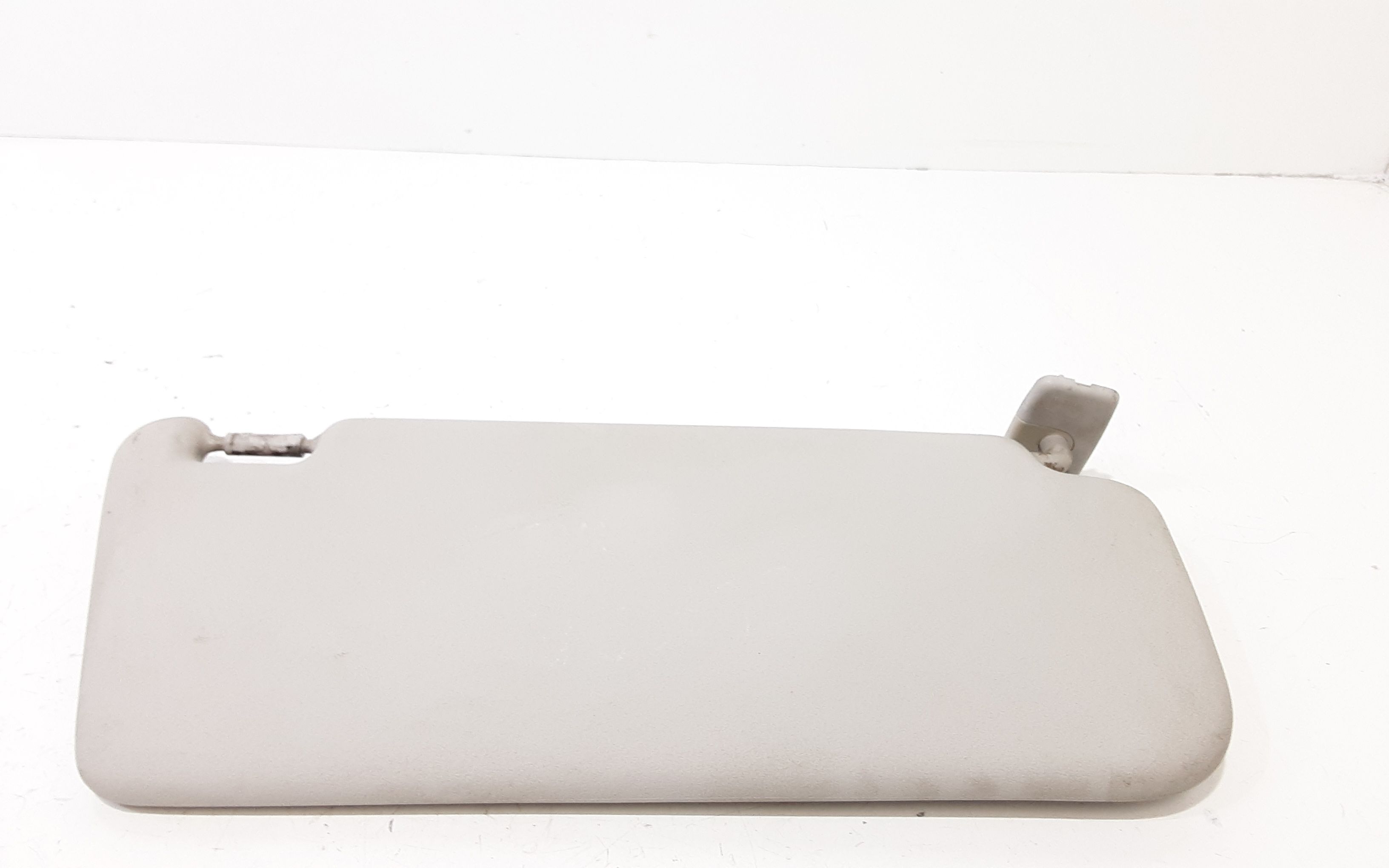 Aletta Parasole Parabrezza Sinistro A16981001107H48 Usato