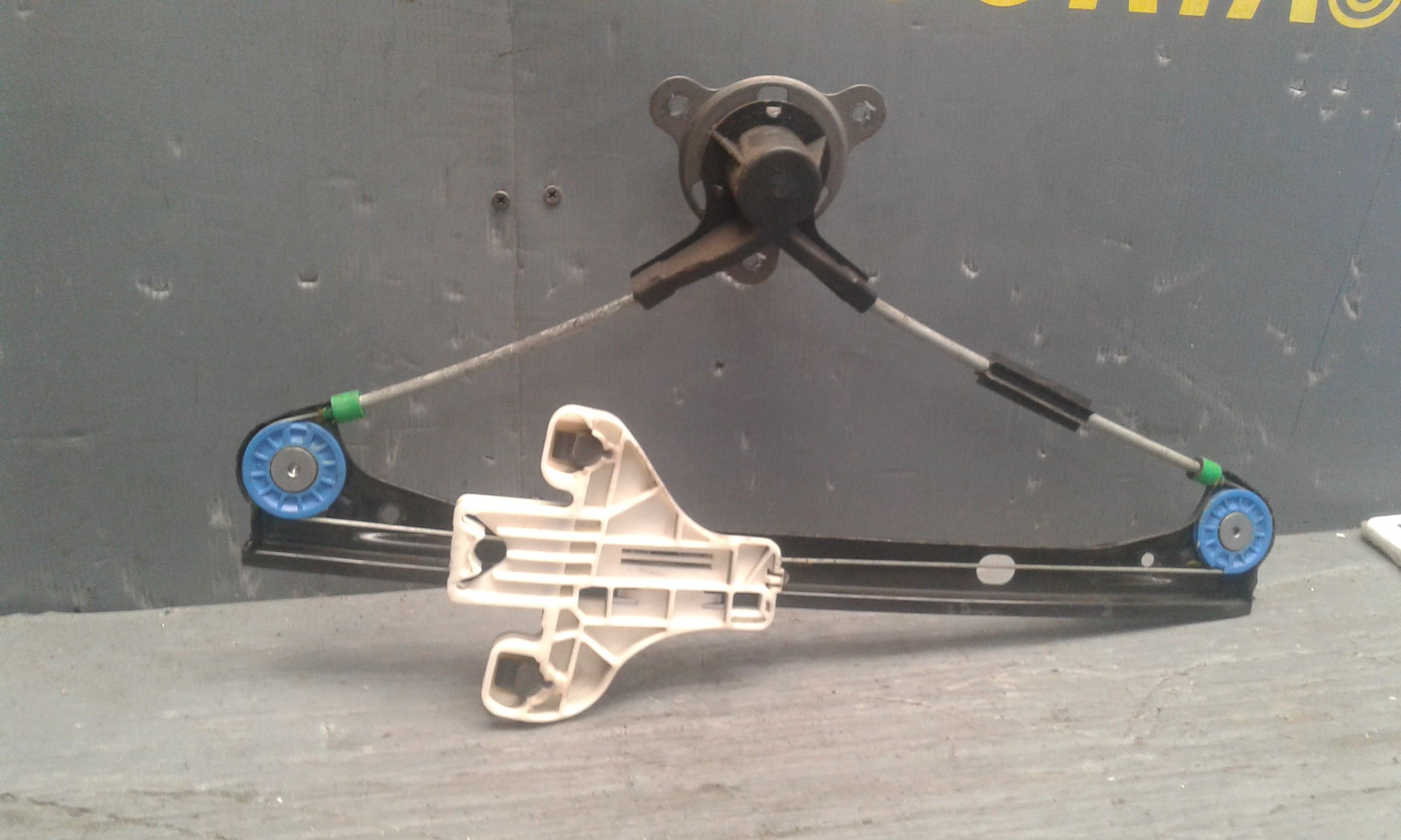 Alzacristallo Porta Post. Destro Usato