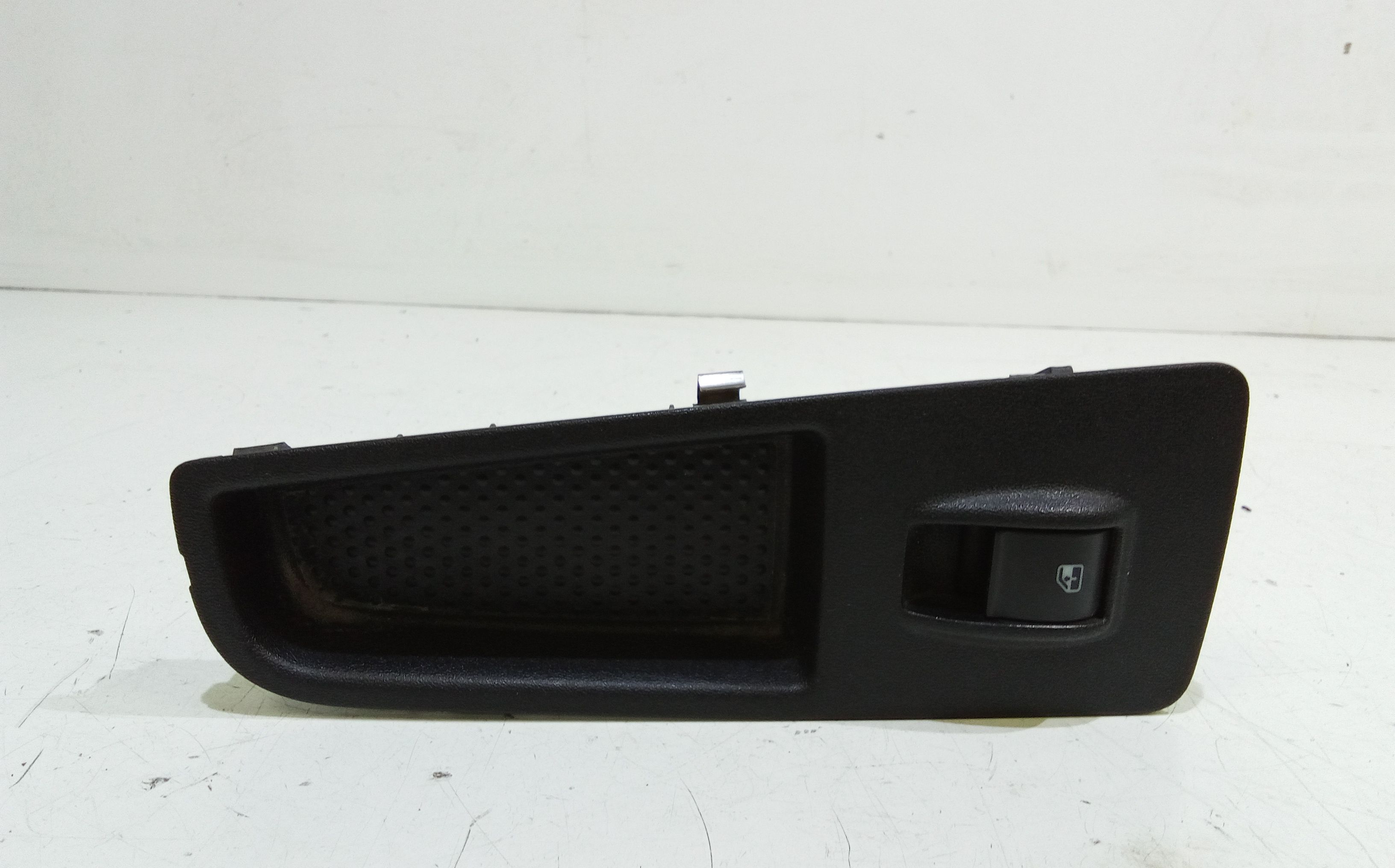 Interruttore Alzacristalli Porta Ant. Destro Usato