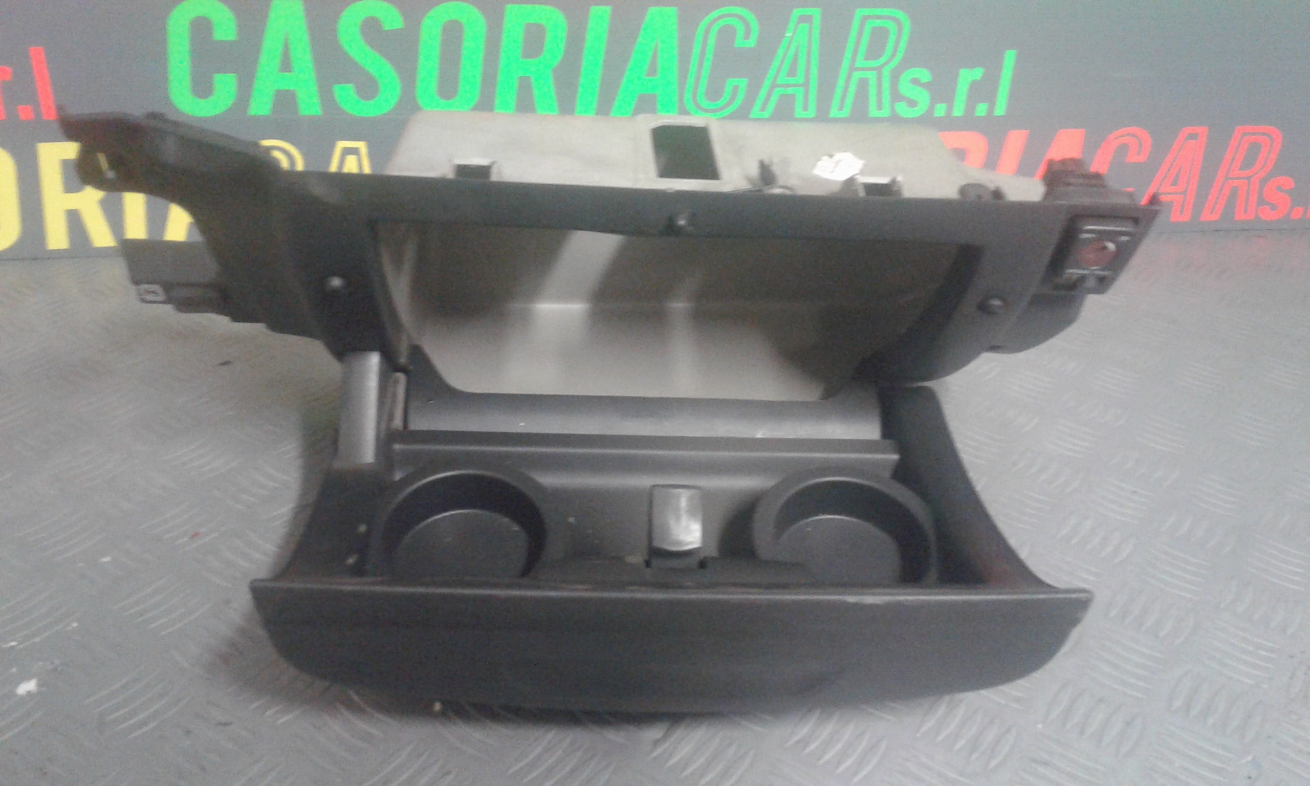 Portaoggetti Cruscotto Destro Usato