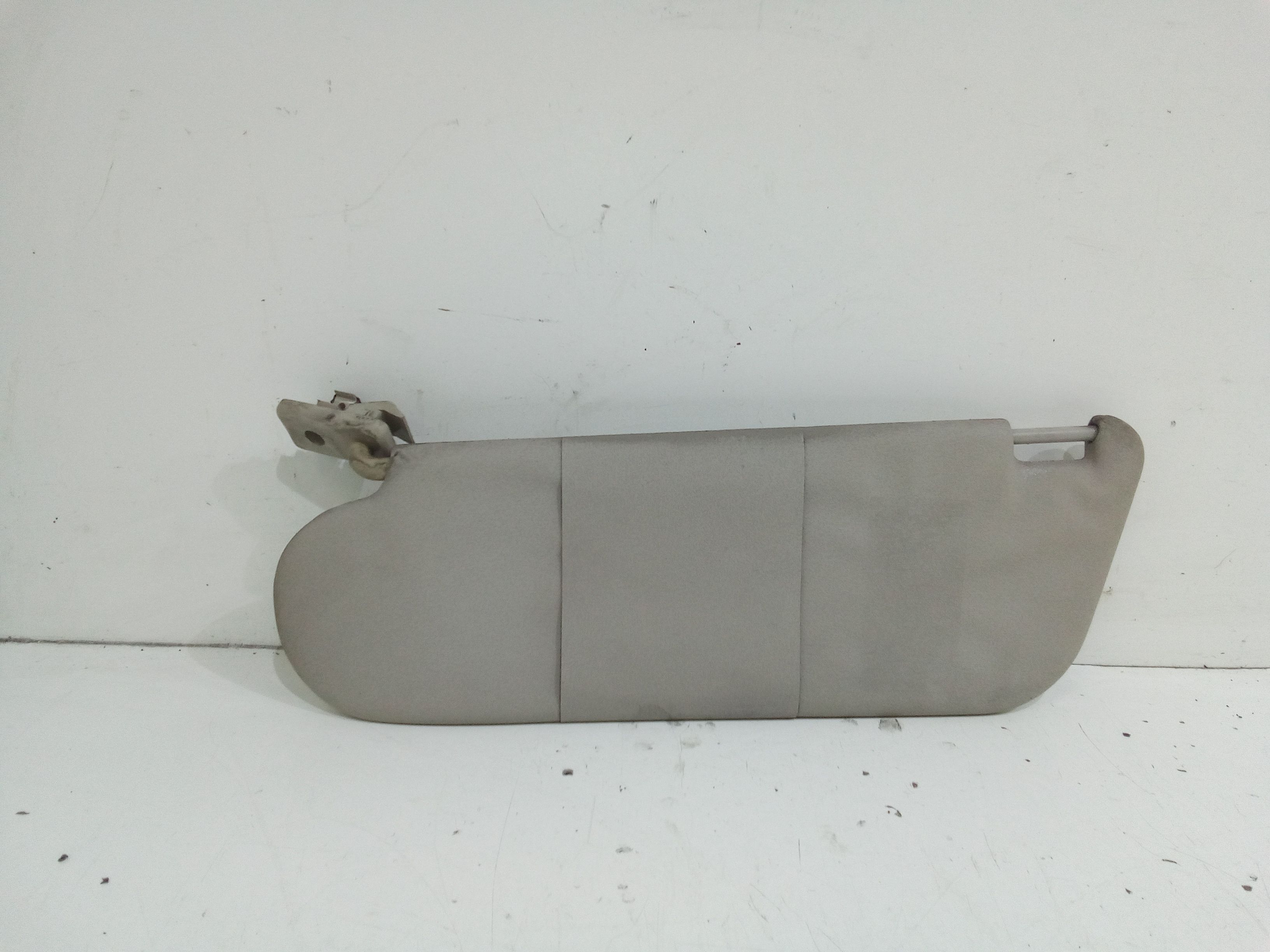 Aletta Parasole Parabrezza Sinistro 24454157 Usato