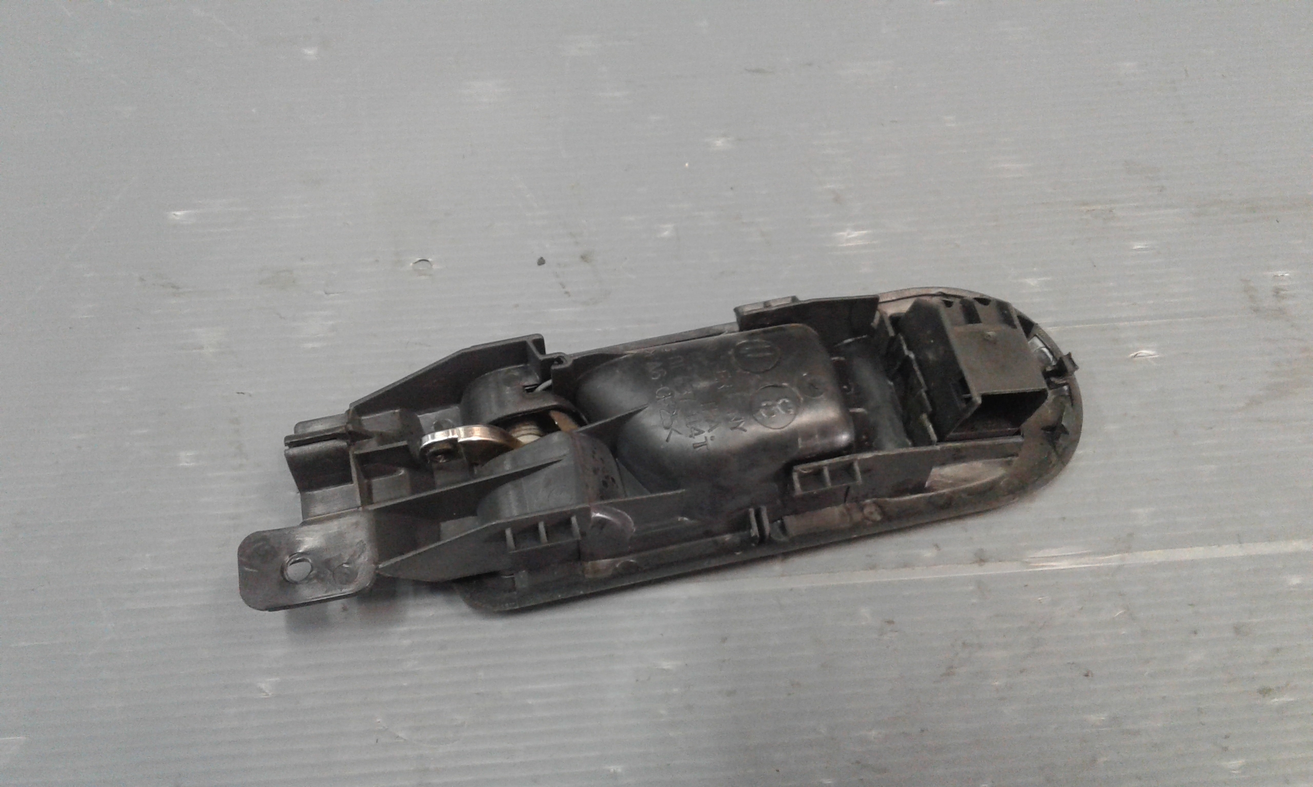 Maniglia Int. Apertura Porta Ant. Destro Usato