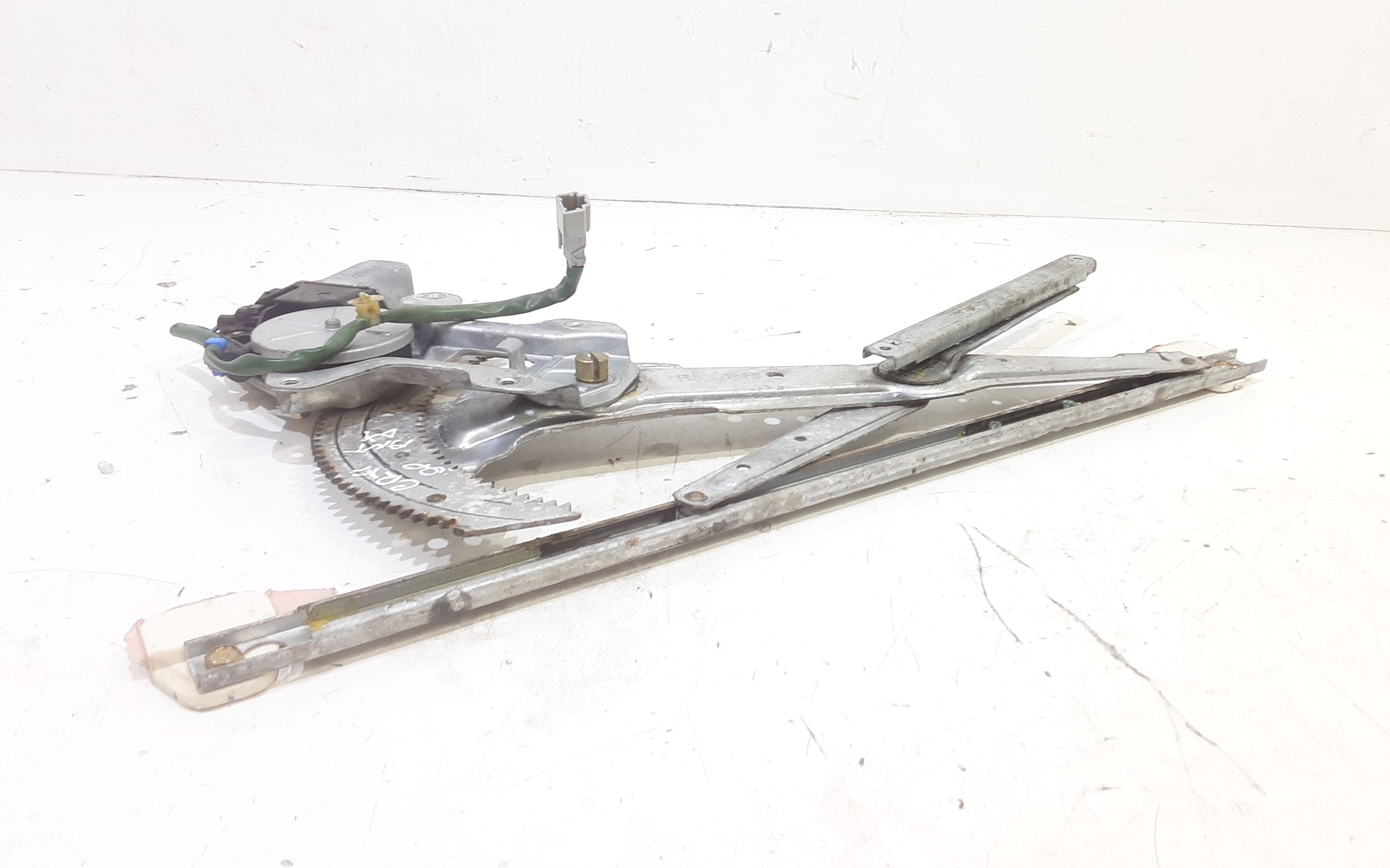 Alzacristallo Porta Ant. Destro Usato