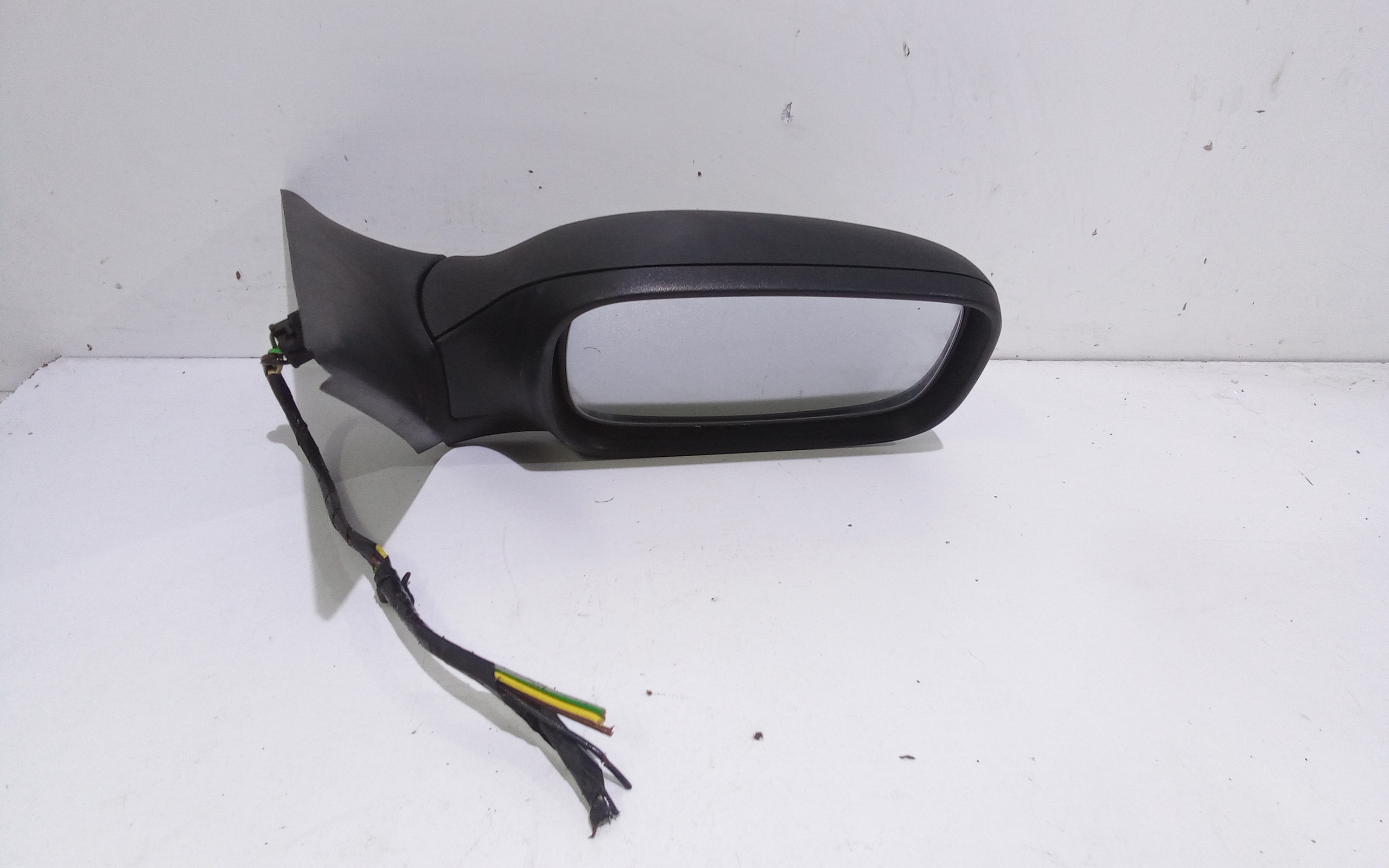 Retrovisore Est. Destro Usato