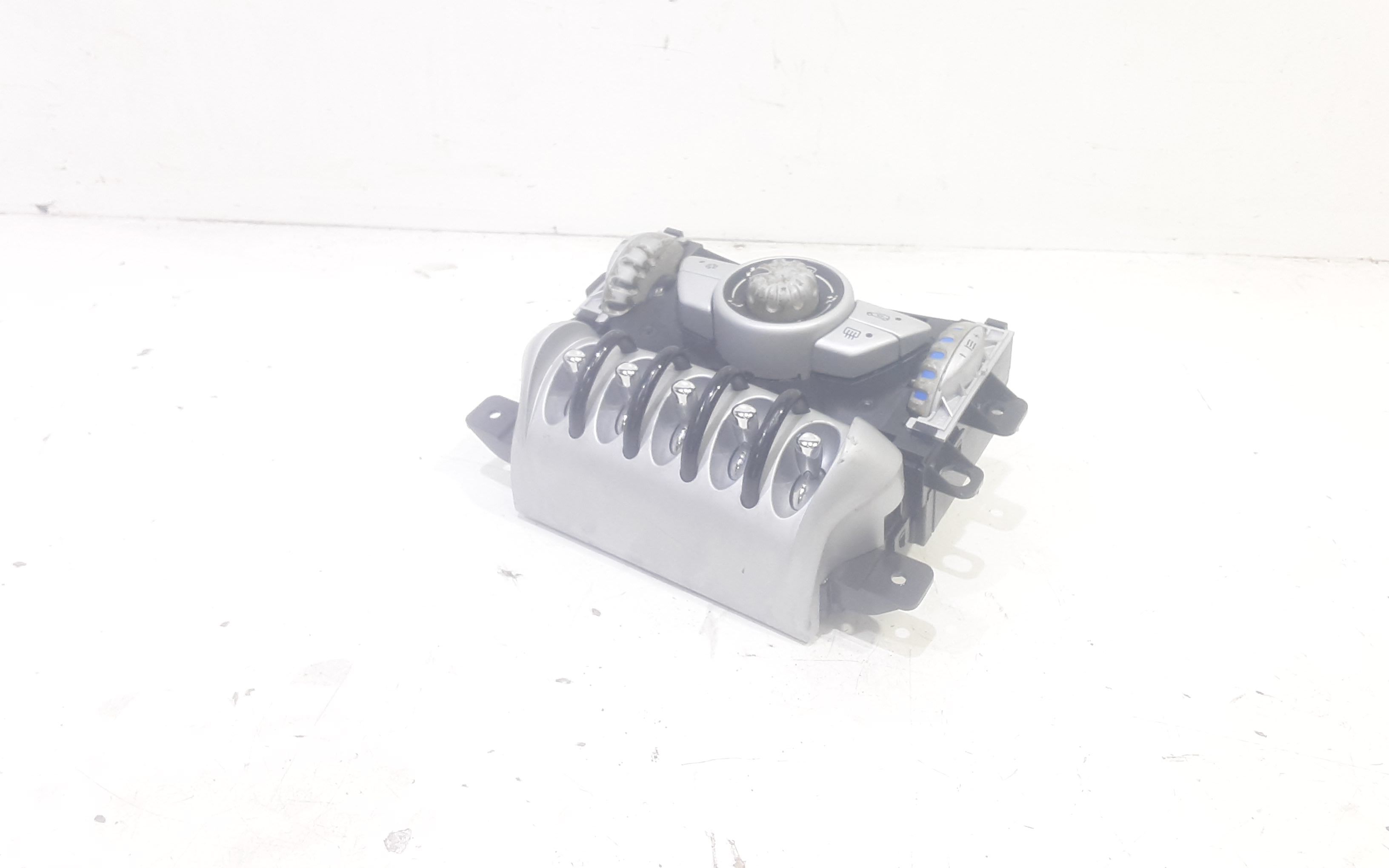 Blocco Comando Climatizzazione 64113454855 Usato