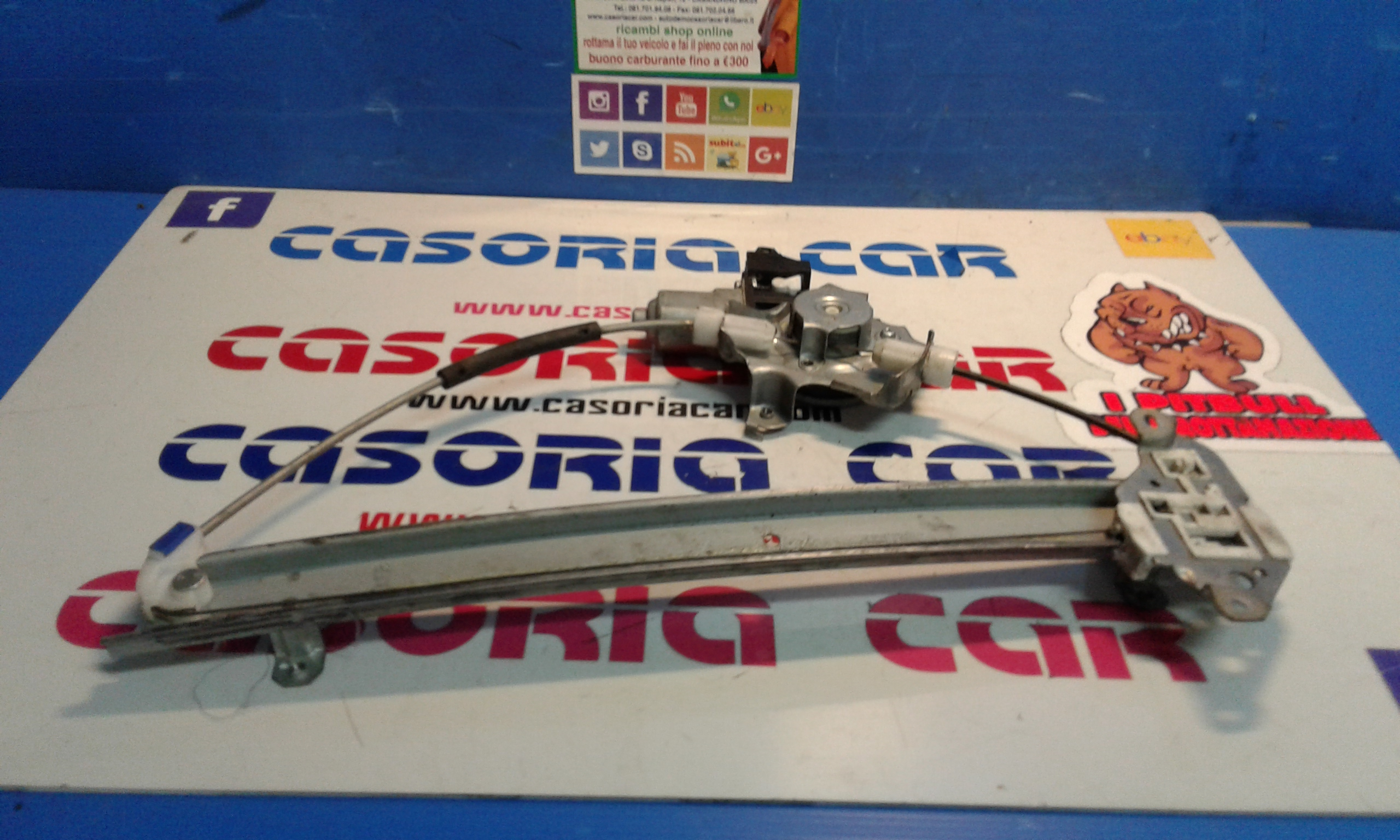 Alzacristallo Porta Ant. Destro Usato