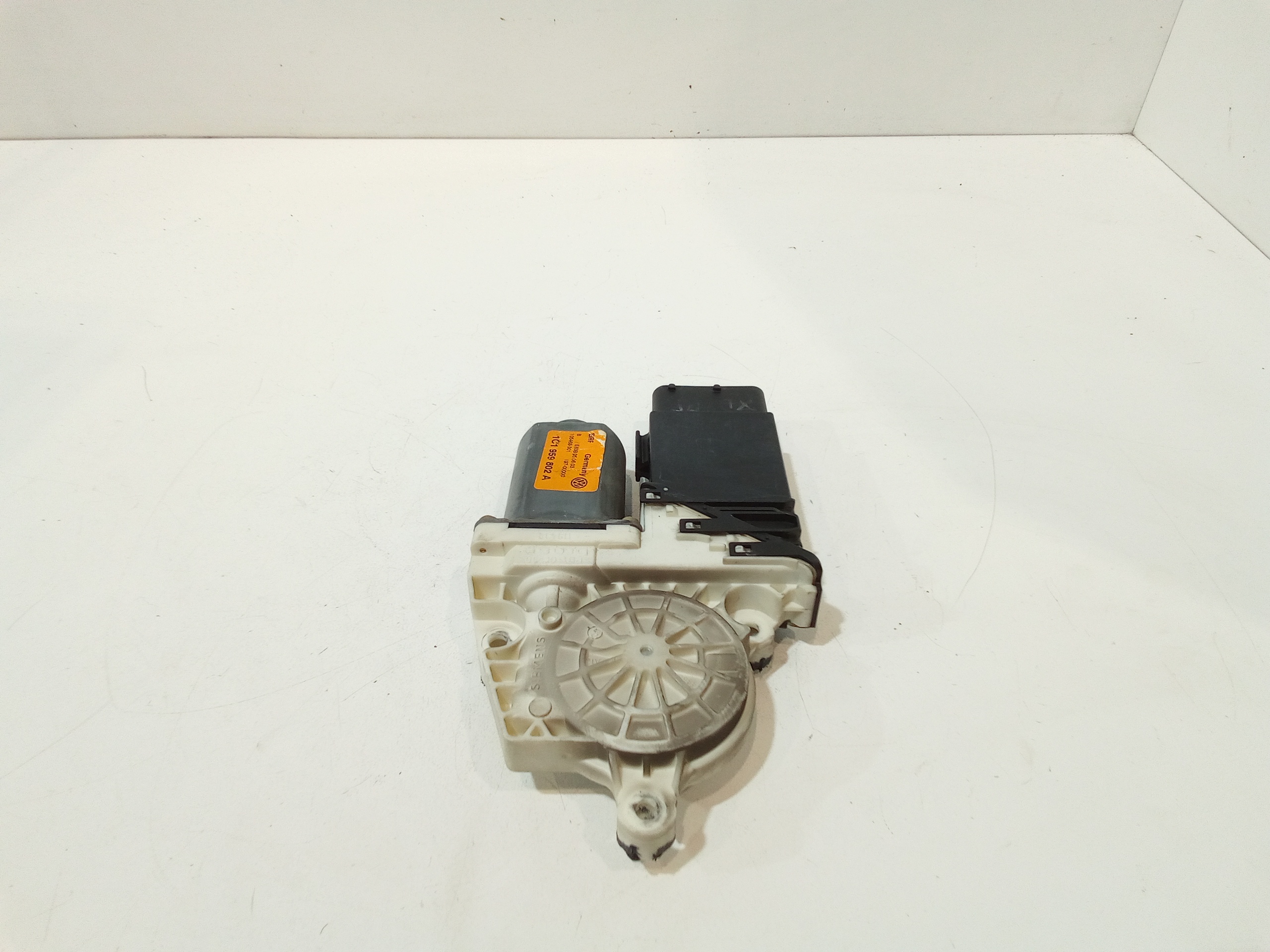 Motorino Alzacristallo Porta Post. Destro 1J4959811C013 Usato