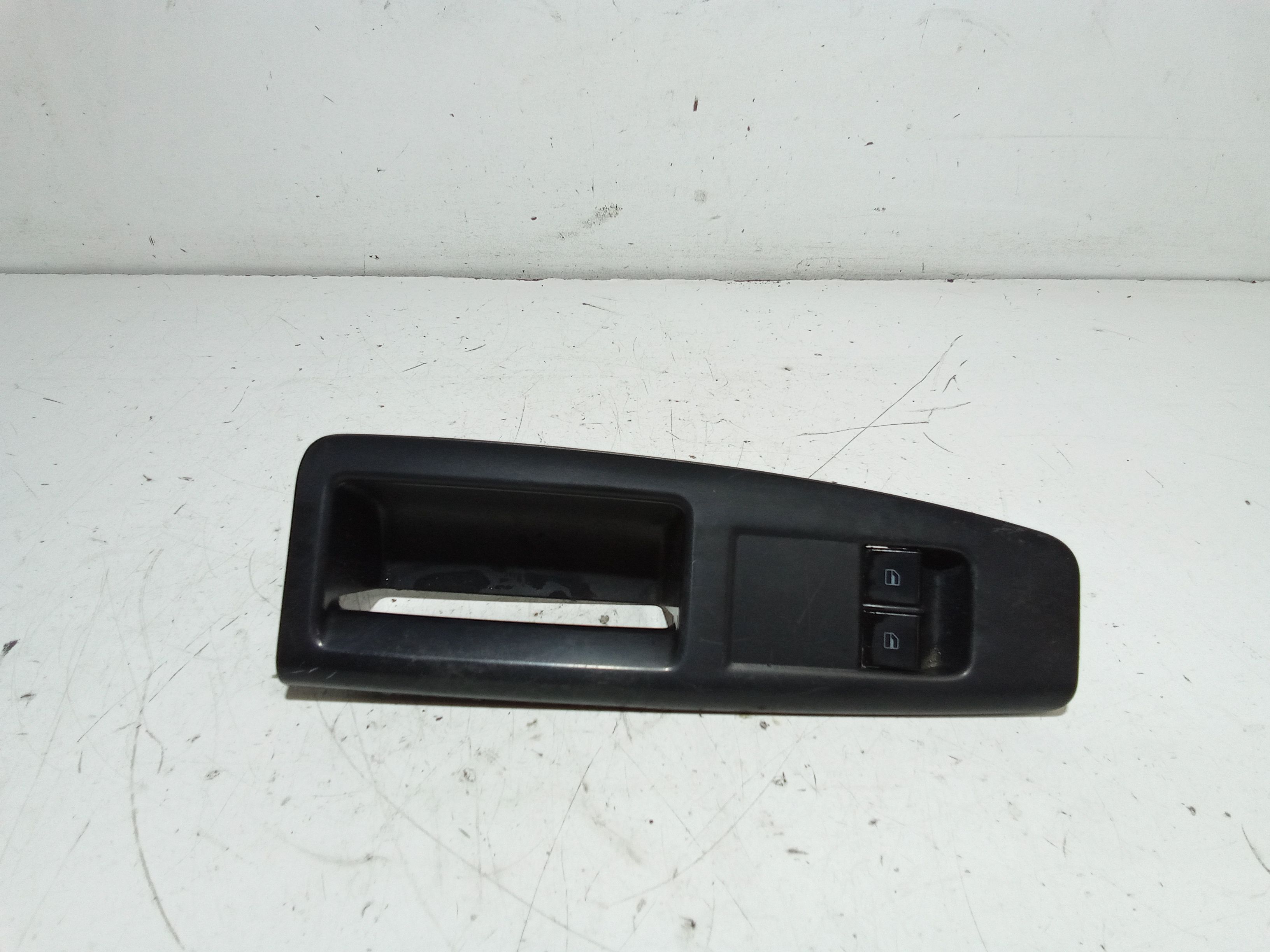 Interruttore Alzacristalli Porta Ant. Sinistro 6Q09598589B9 Usato