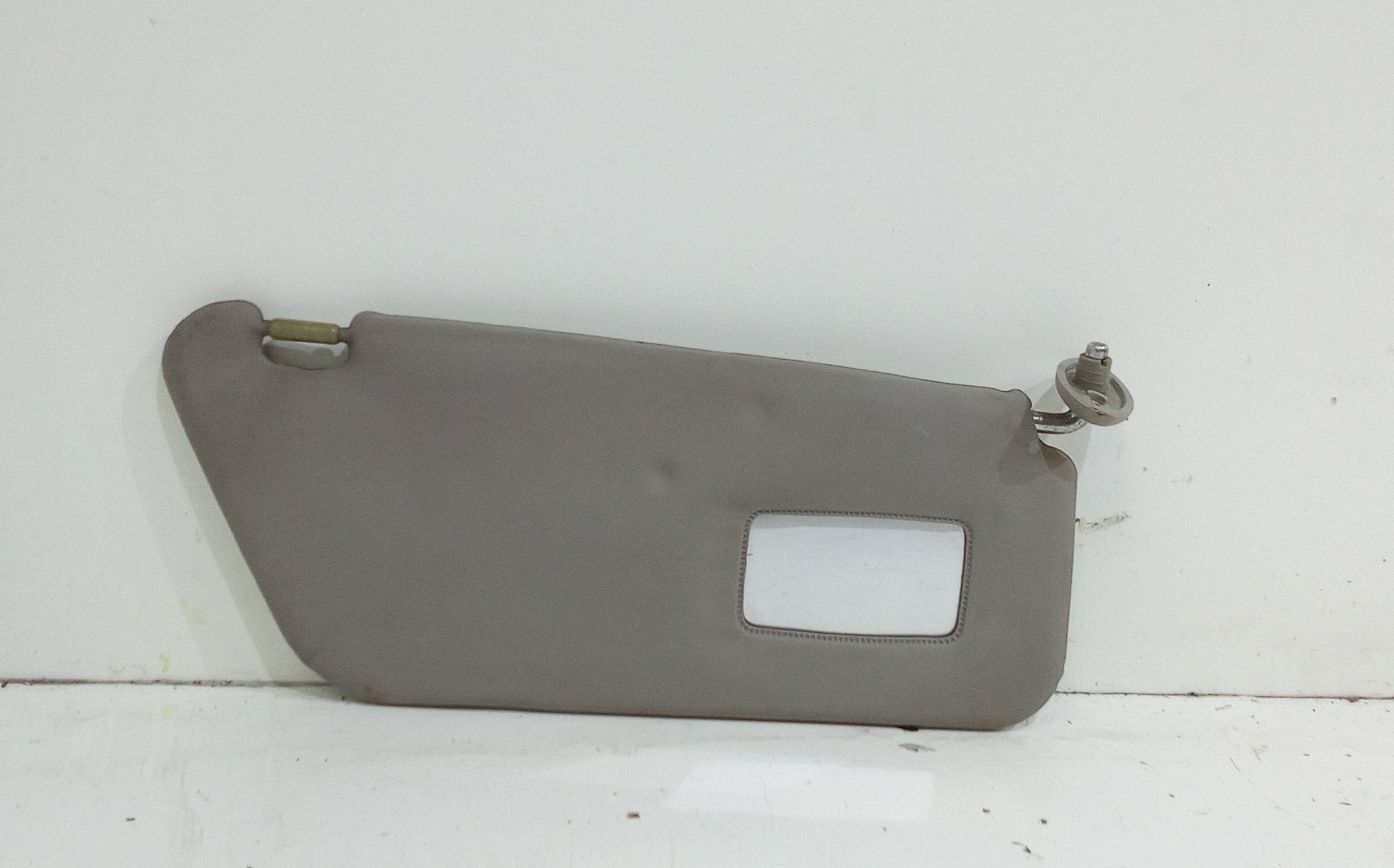 Aletta Parasole Parabrezza Destro 96279929 Usato