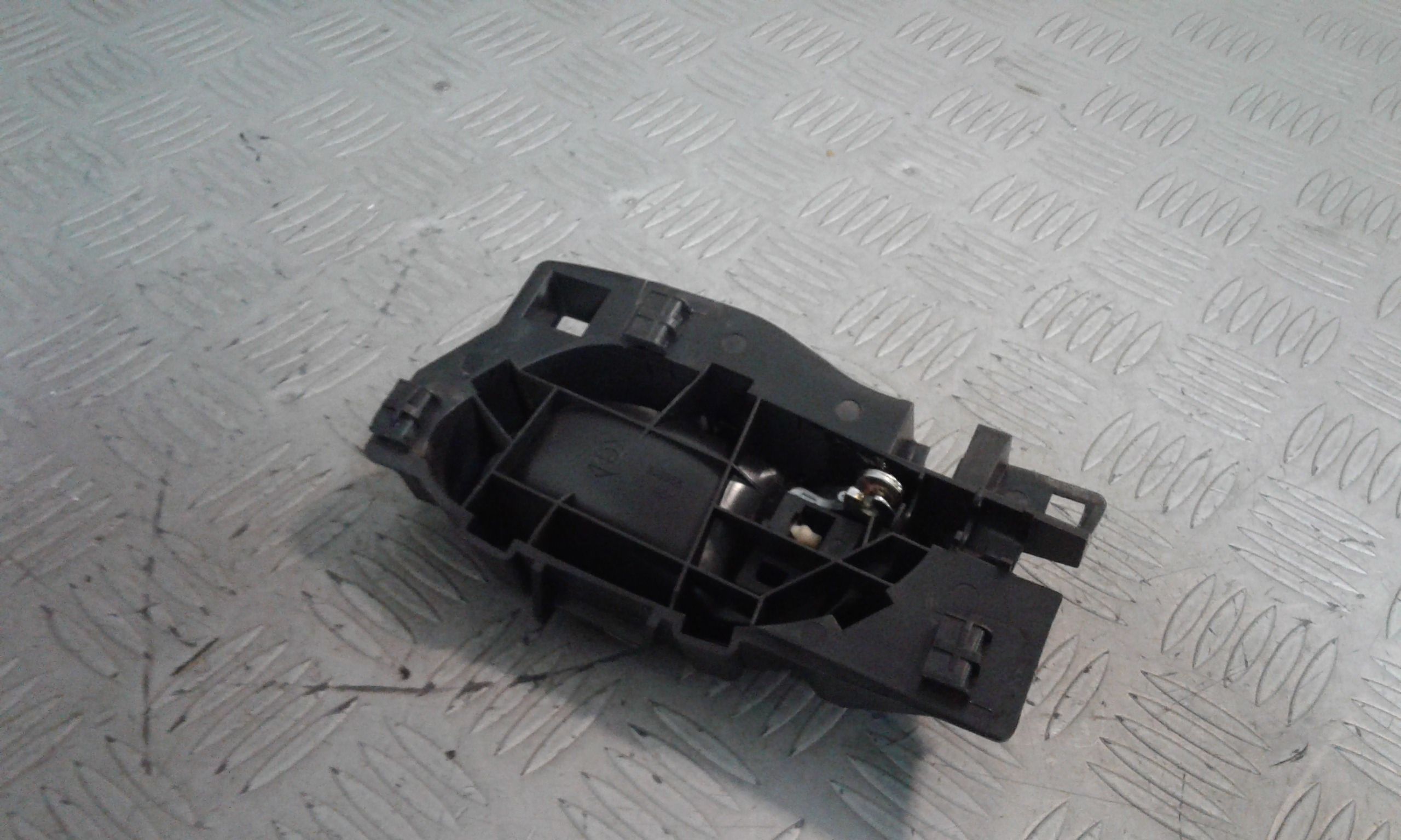 Maniglia Int. Apertura Porta Post. Destro 96555516VV Usato