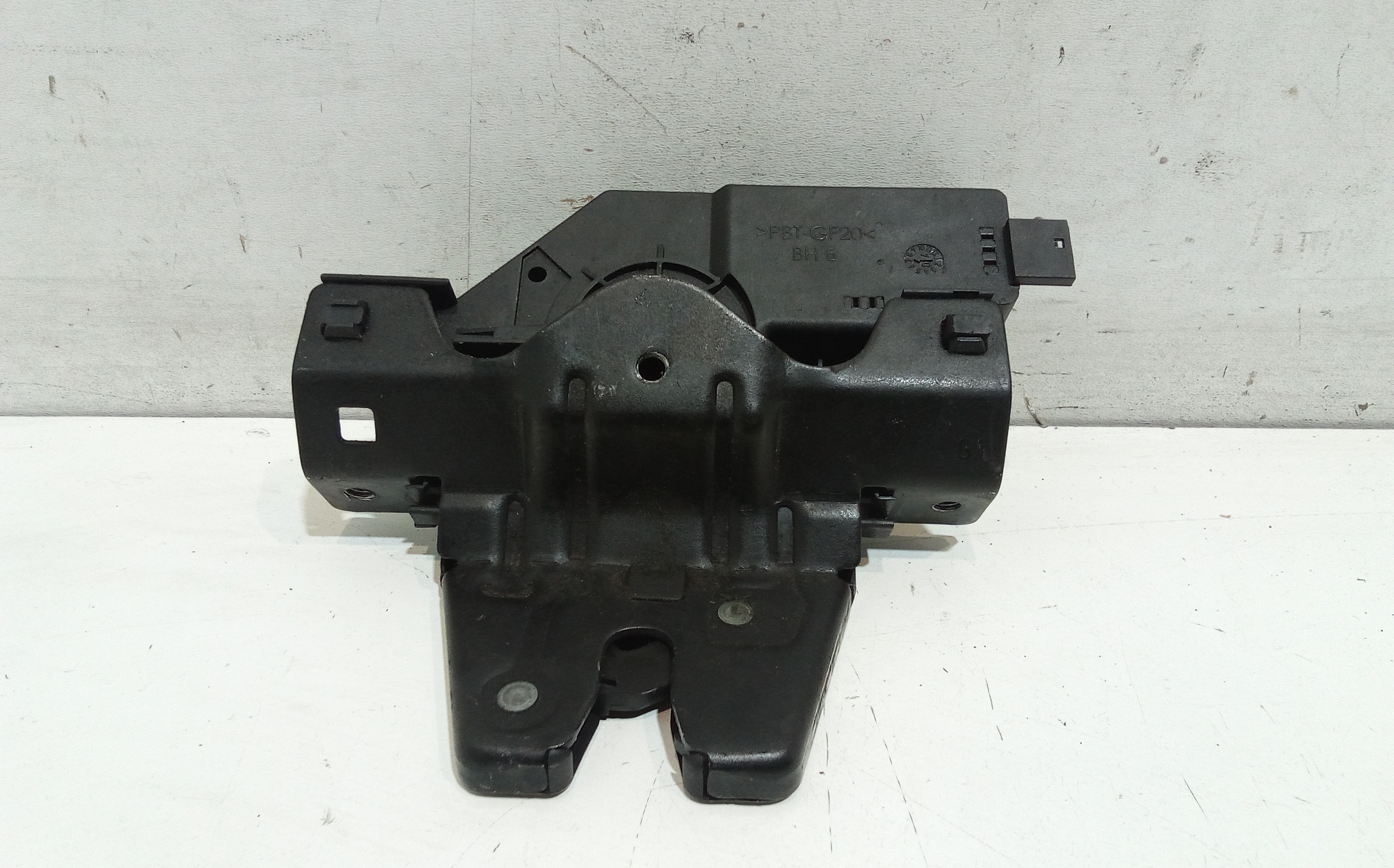 Serratura Cofano Post. Usato