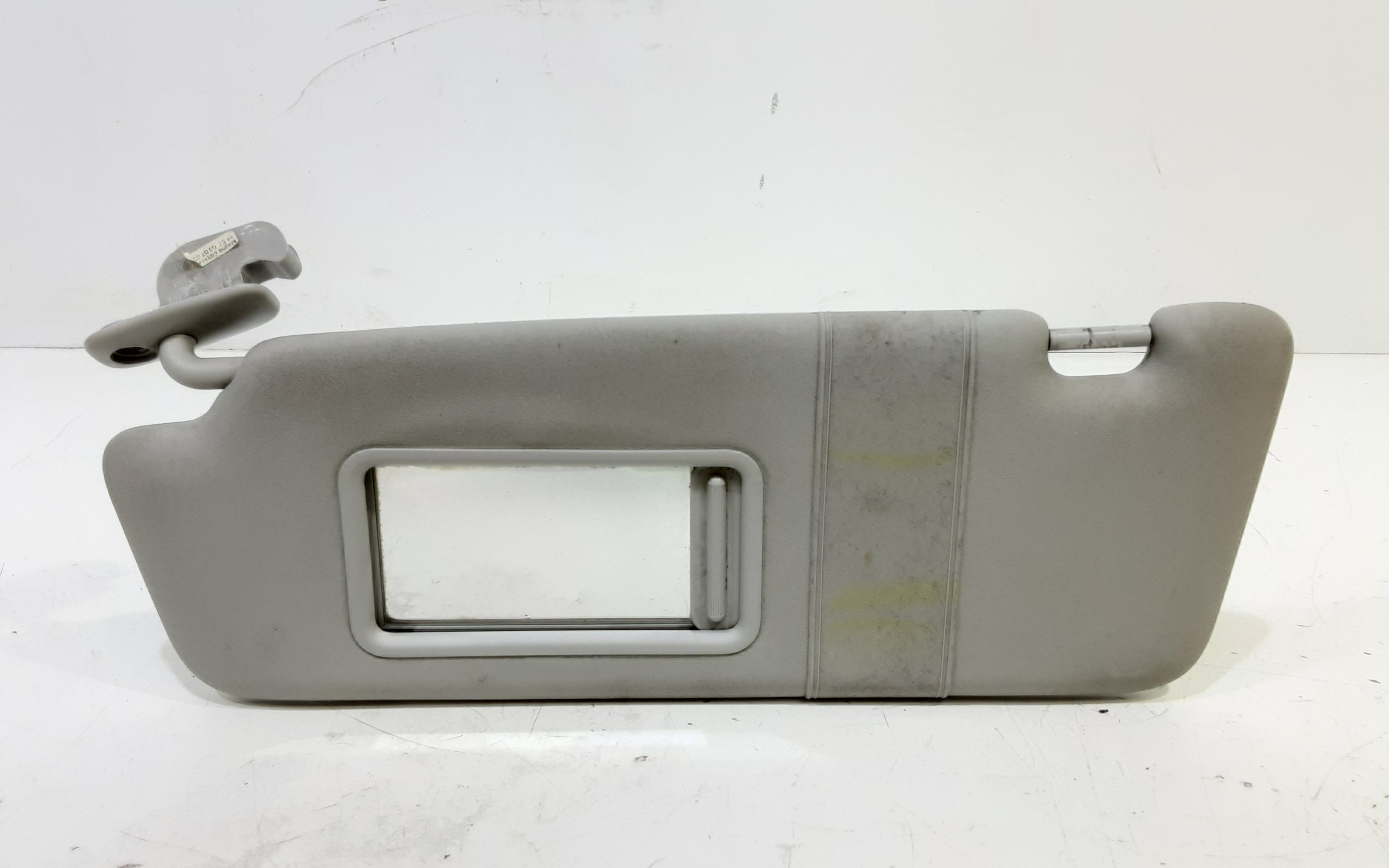 Aletta Parasole Parabrezza Destro 8P08575525B9 Usato