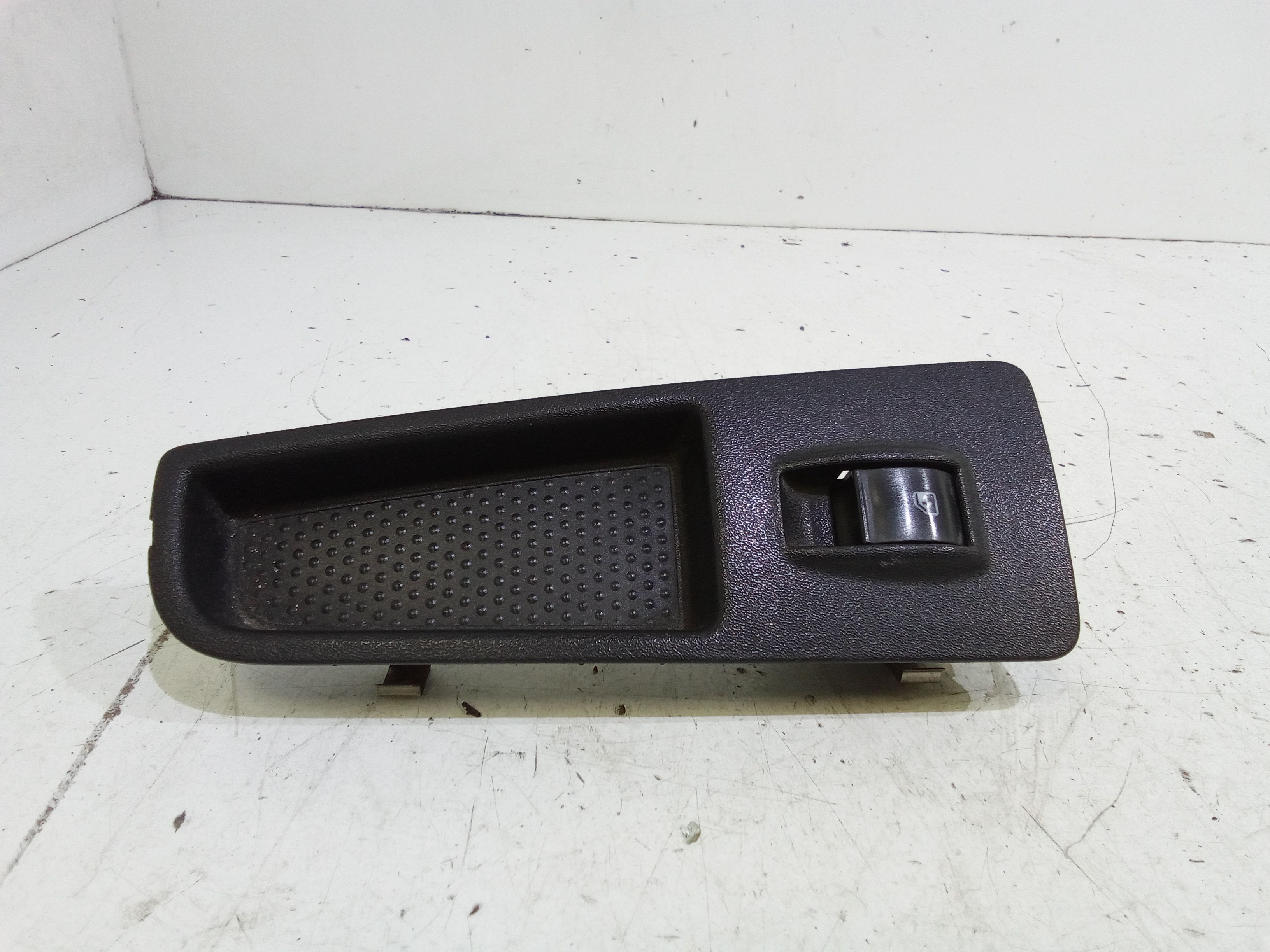 Interruttore Alzacristalli Porta Ant. Destro Usato