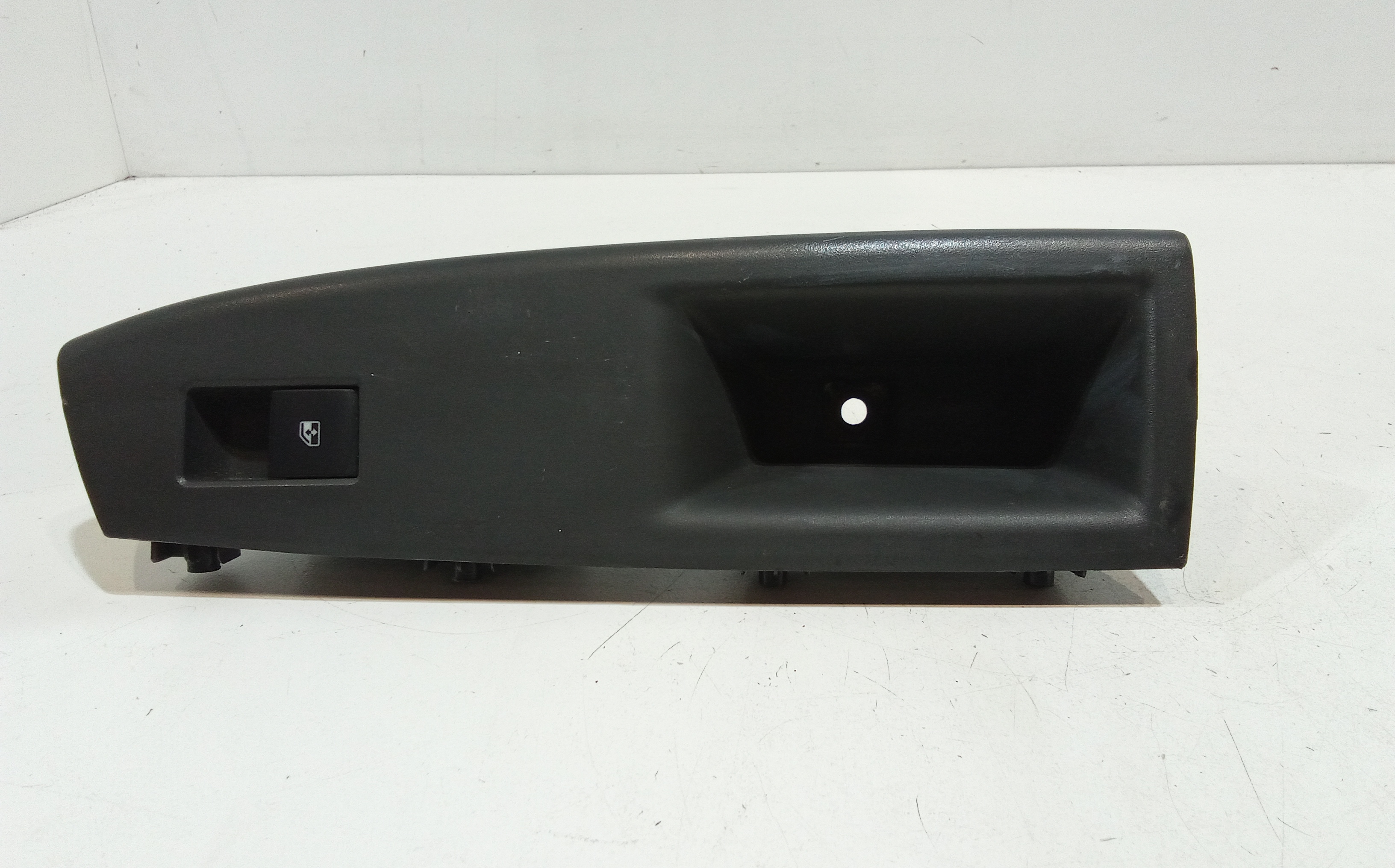 Interruttore Alzacristalli Porta Post. Sinistro 13305368 Usato