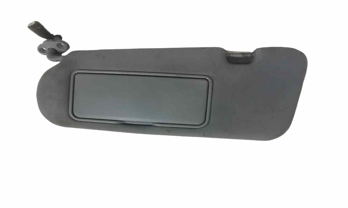 Aletta Parasole Parabrezza Sinistro 852113E040CY Usato