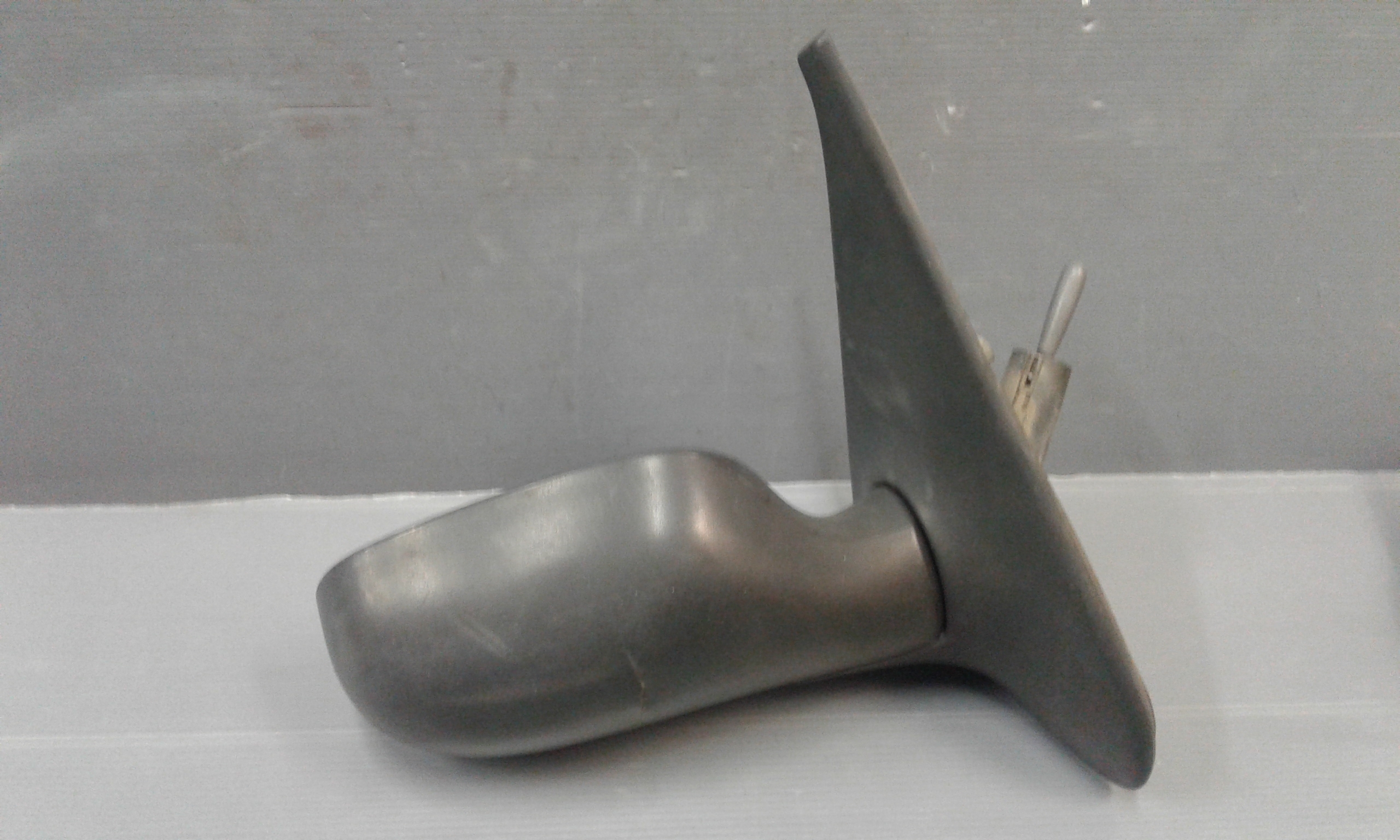 Retrovisore Est. Destro Usato