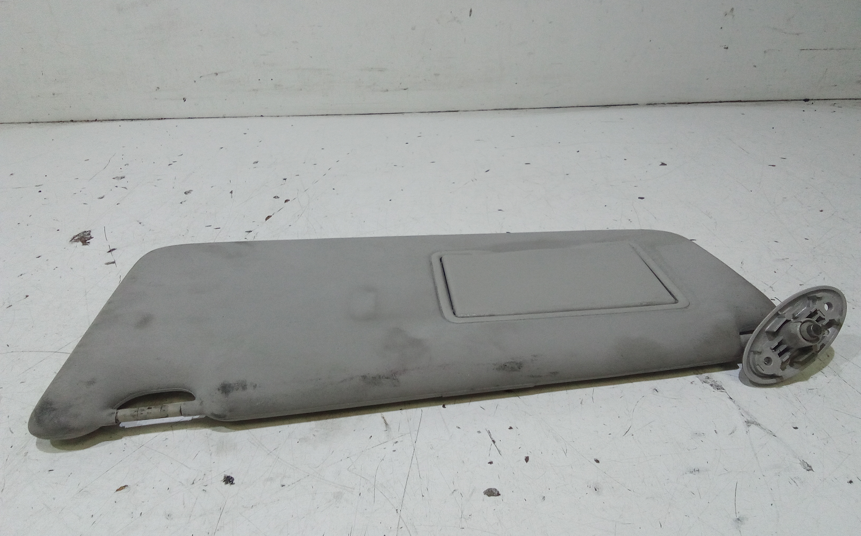 Aletta Parasole Parabrezza Sinistro 1599321 Usato