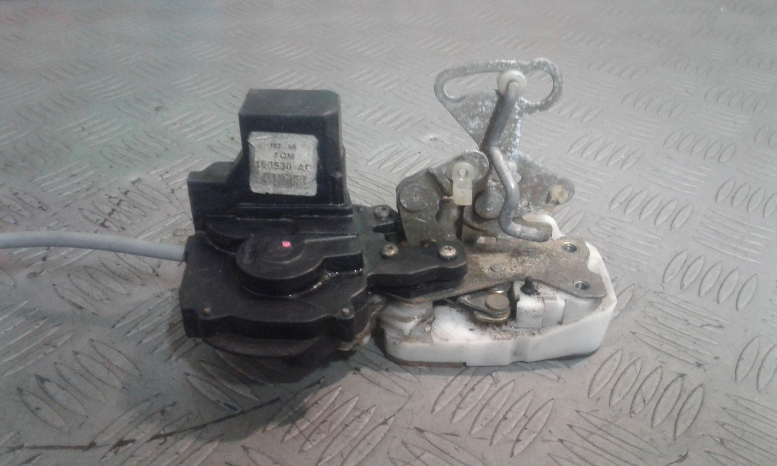 Serratura Porta Post. Sinistro FQM100530 Usato