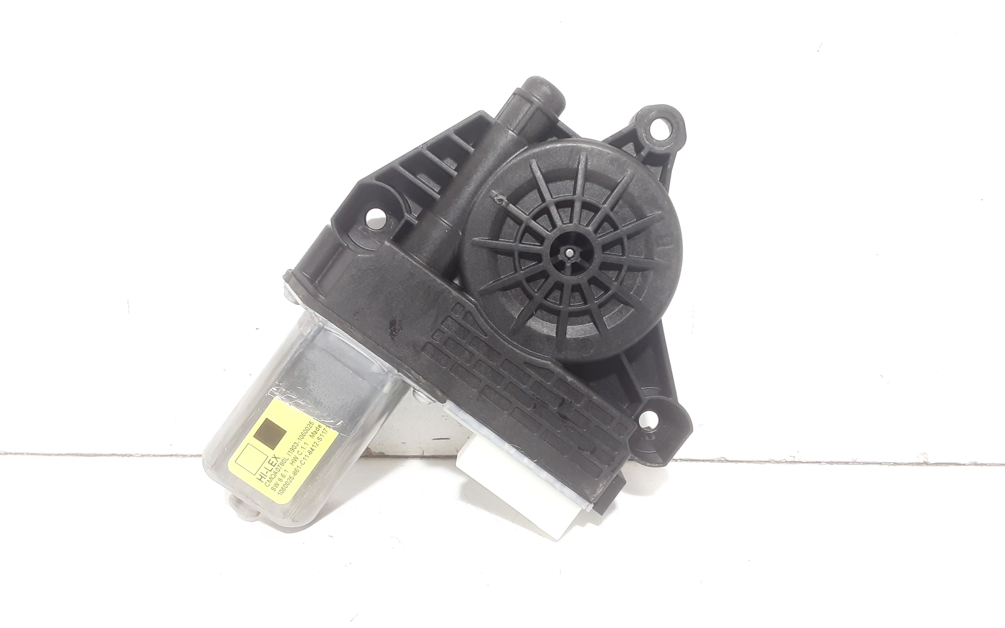 Motorino Alzacristallo Porta Post. Destro 61355A02D64 Usato