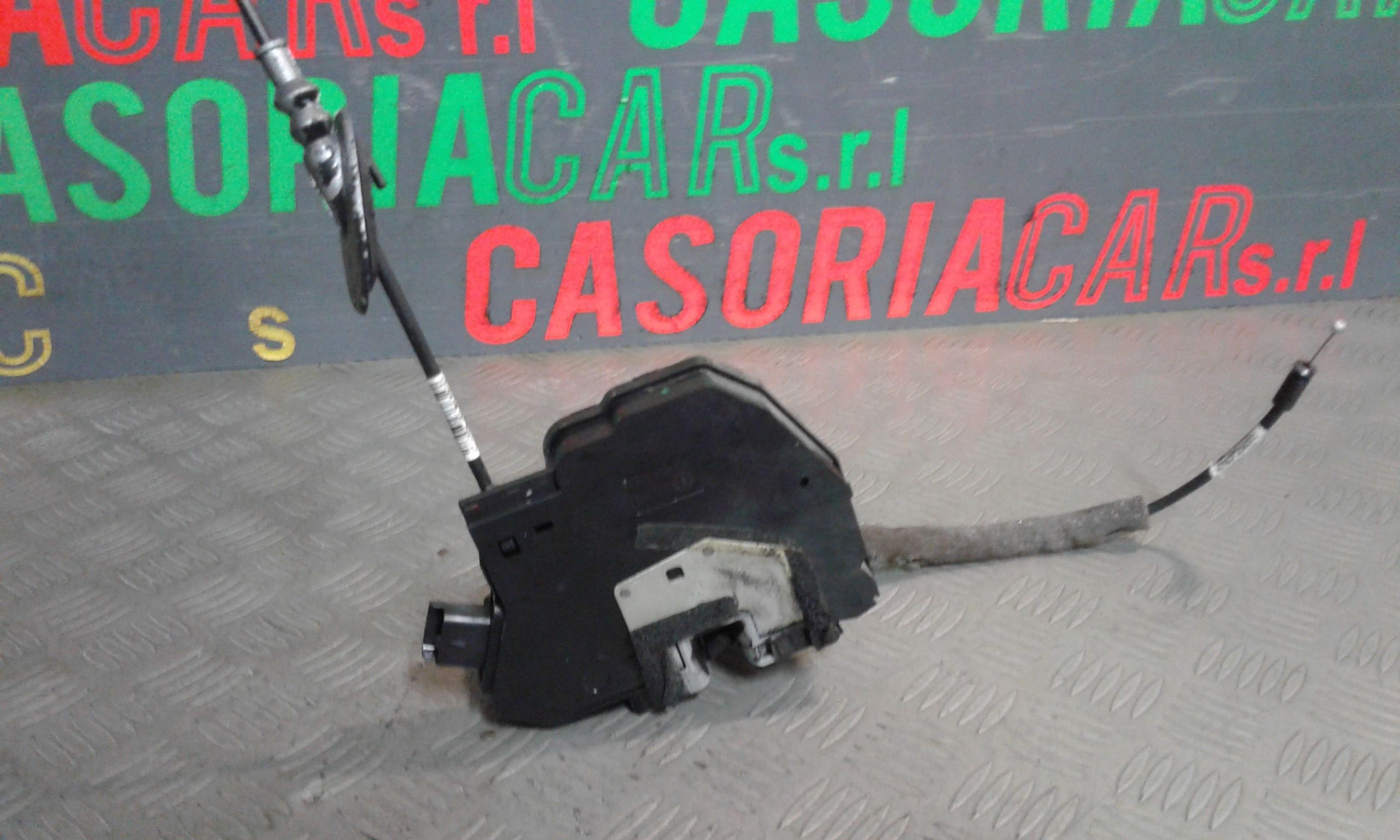 Serratura Porta Ant. Destro 805003529R Usato