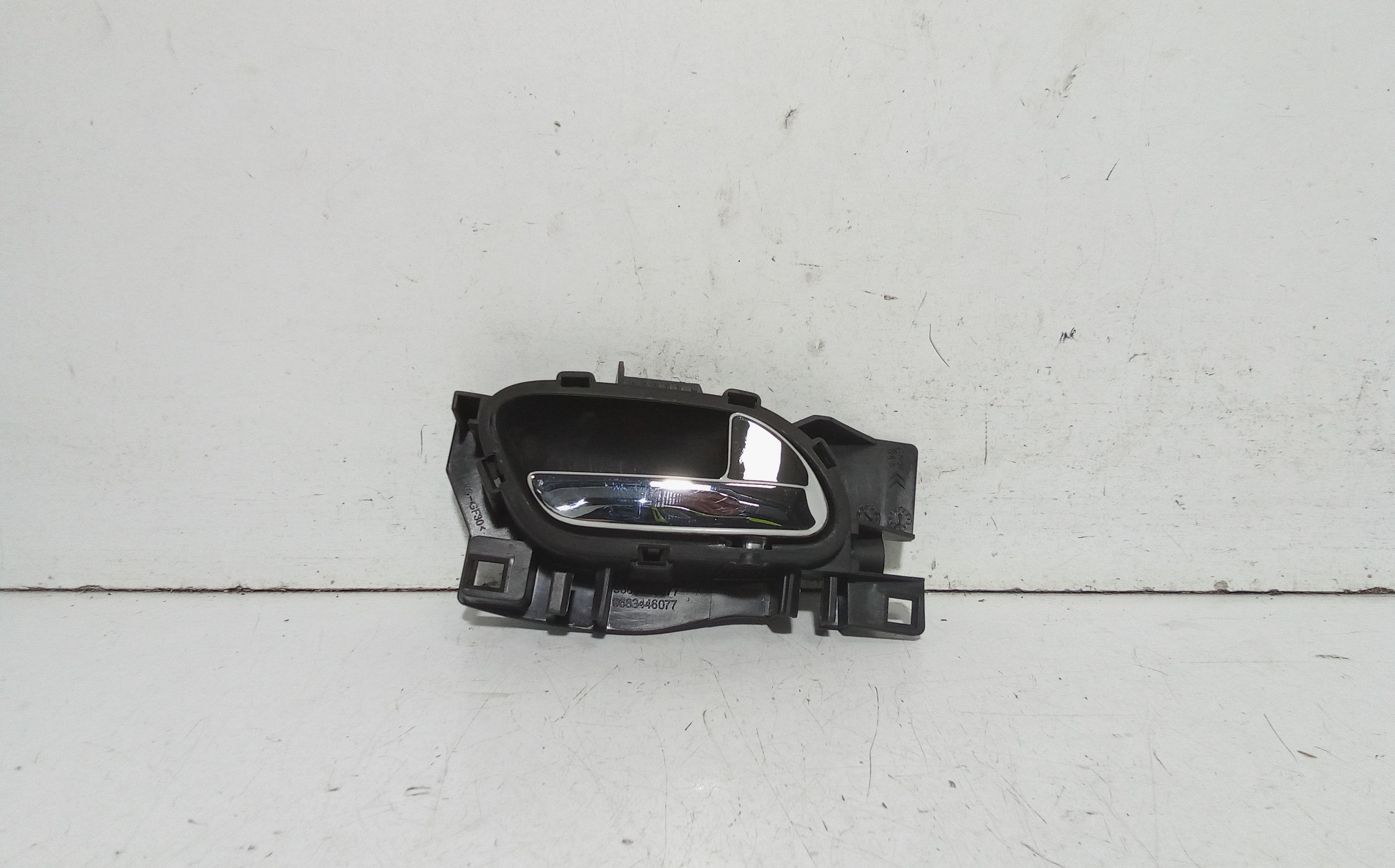 Maniglia Int. Apertura Porta Post. Destro 9144F9 Usato