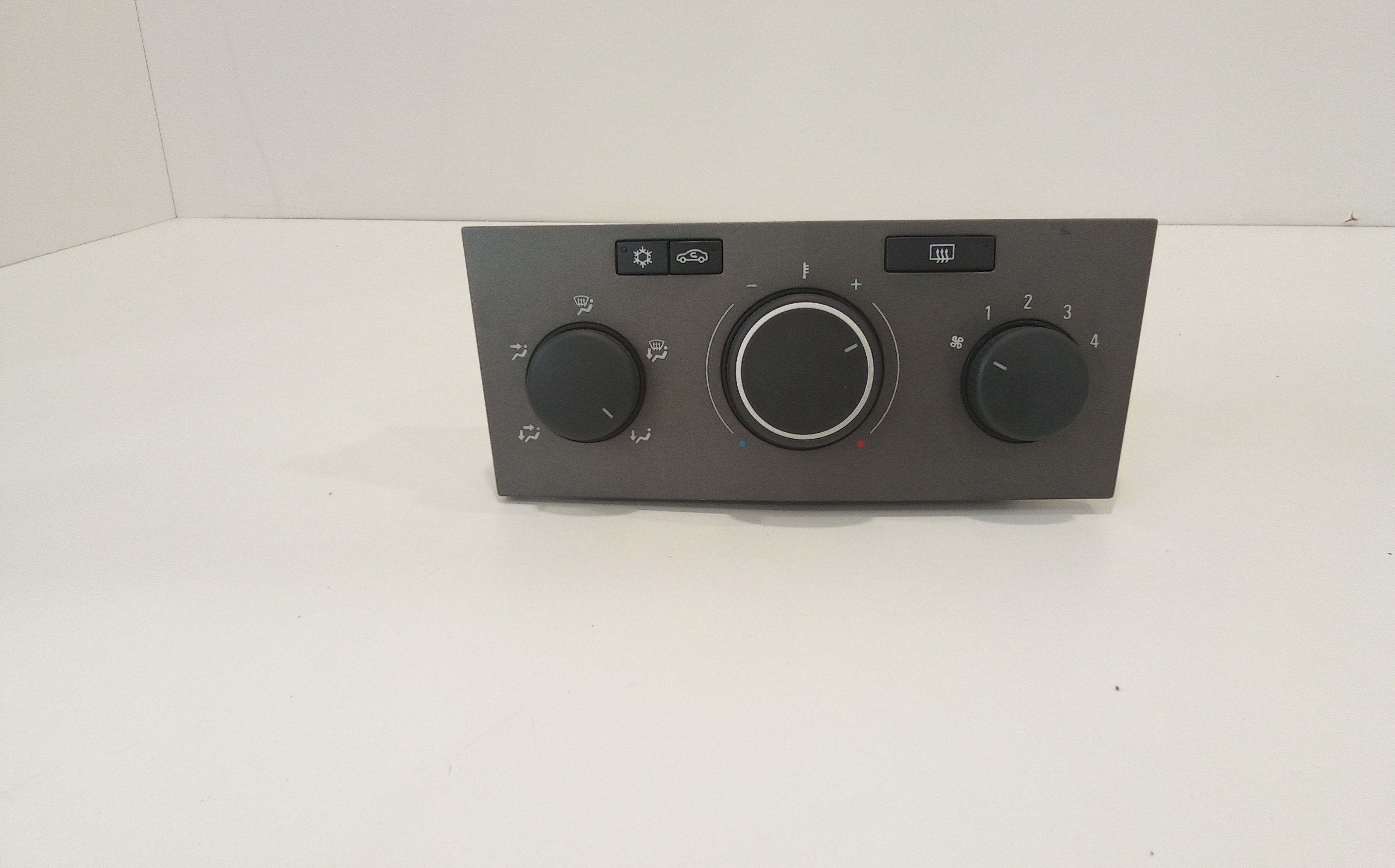 Blocco Comando Climatizzazione 13201297 Usato