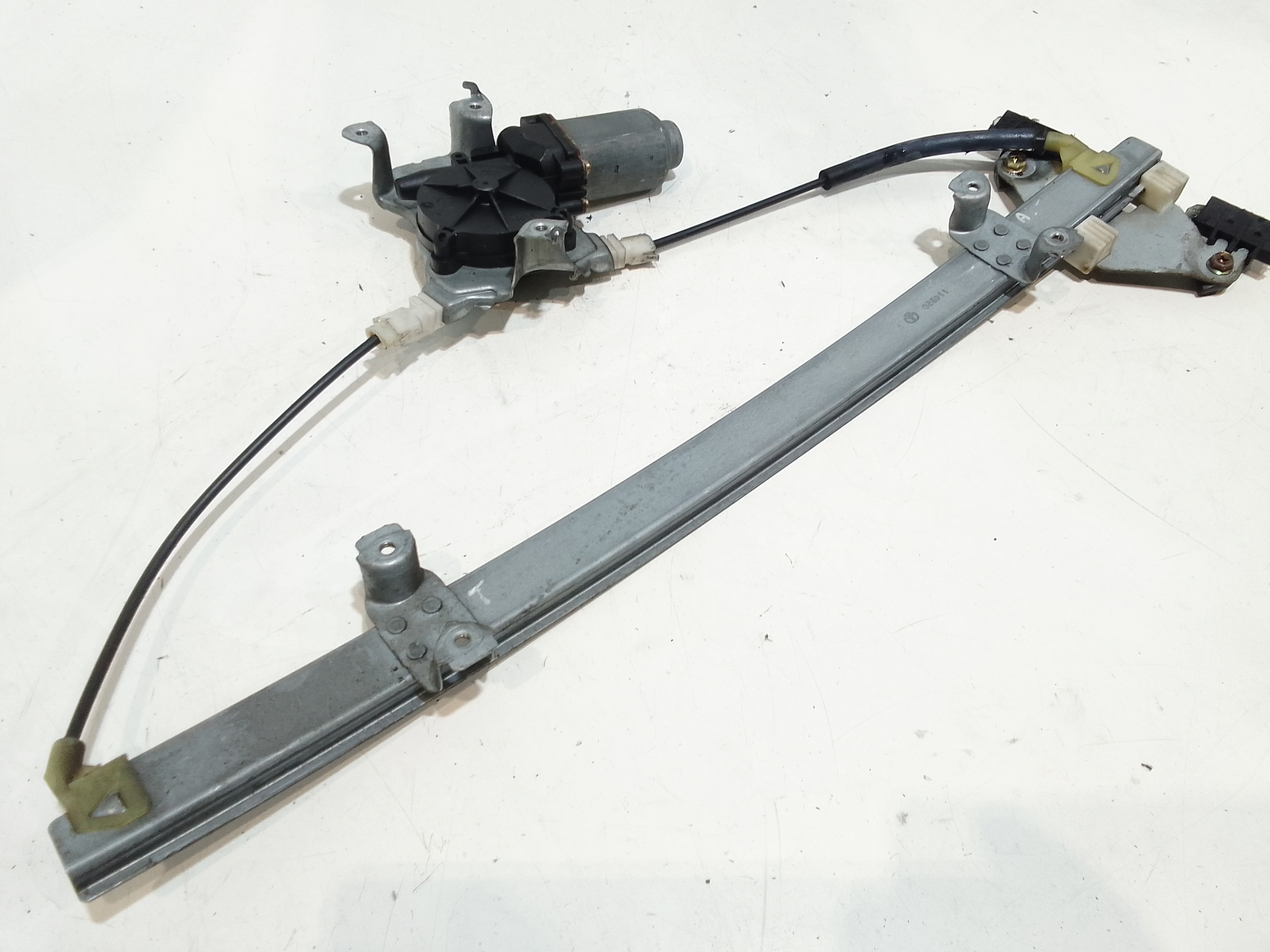 Alzacristallo Porta Ant. Destro Usato