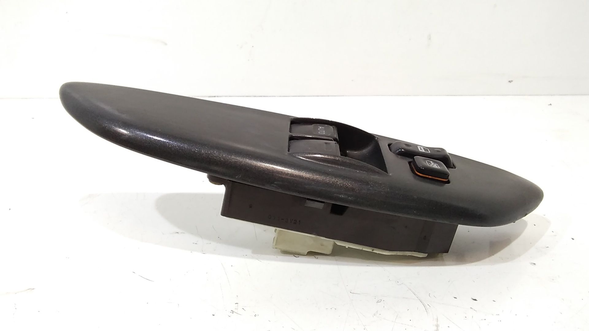 Interruttore Alzacristalli Porta Ant. Sinistro 8482010100 Usato