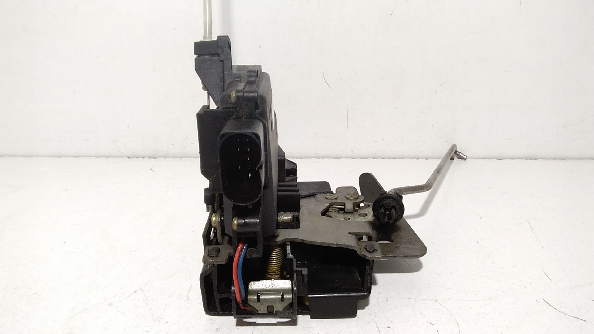 Serratura Porta Ant. Sinistro 8E1837015AA Usato