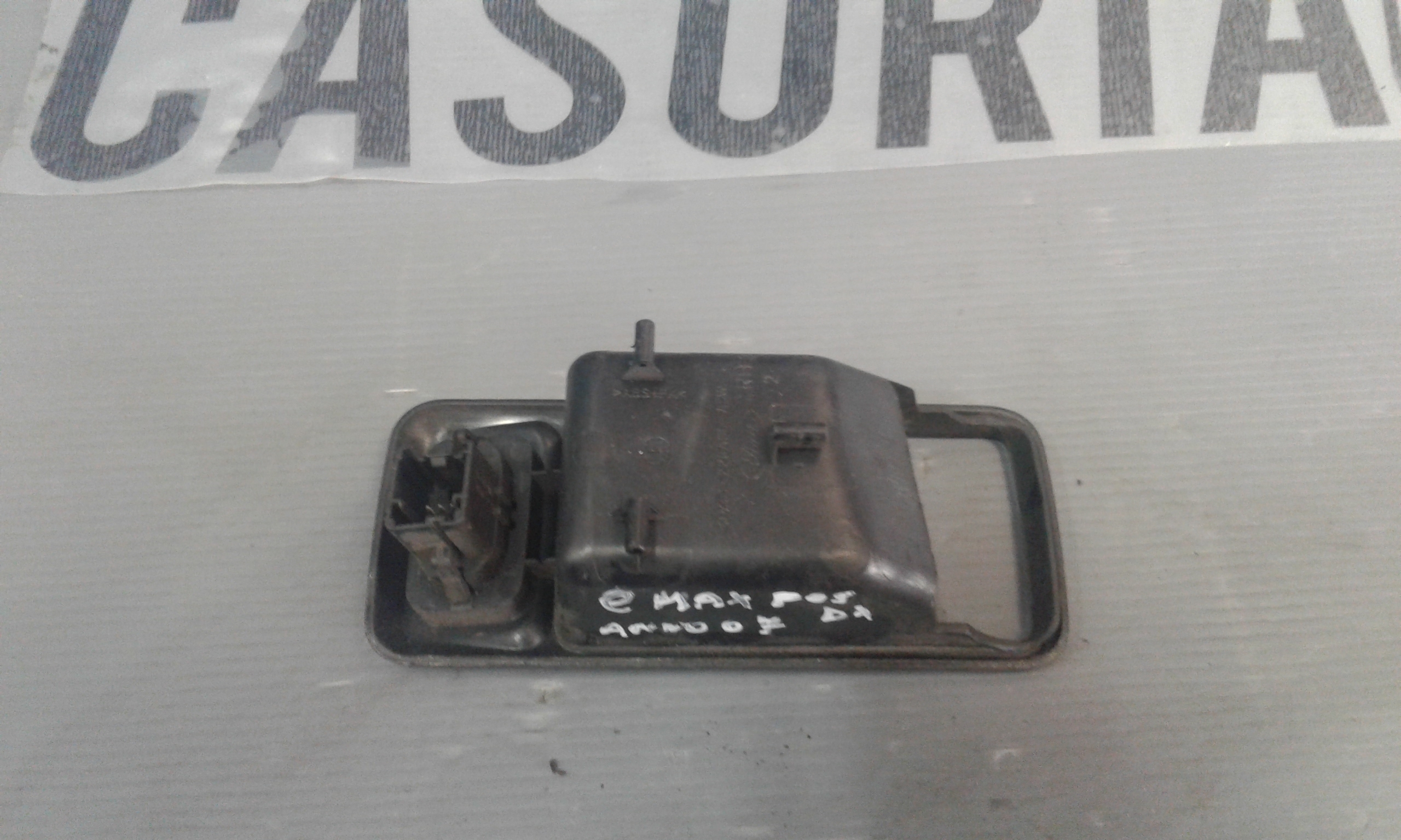 Interruttore Alzacristalli Porta Post. Destro 1223143 Usato