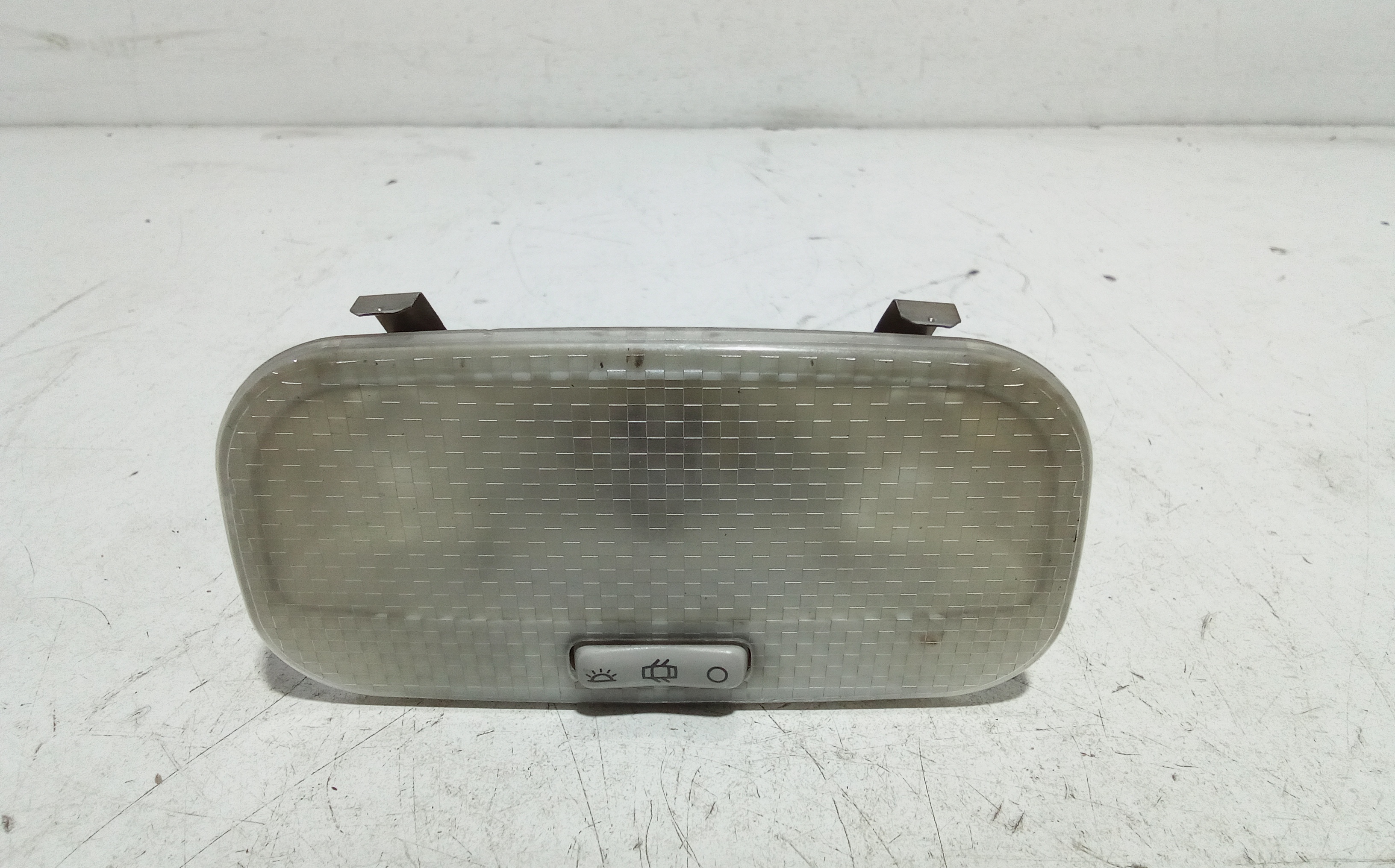 Luce Cortesia Ant. Tetto Usato