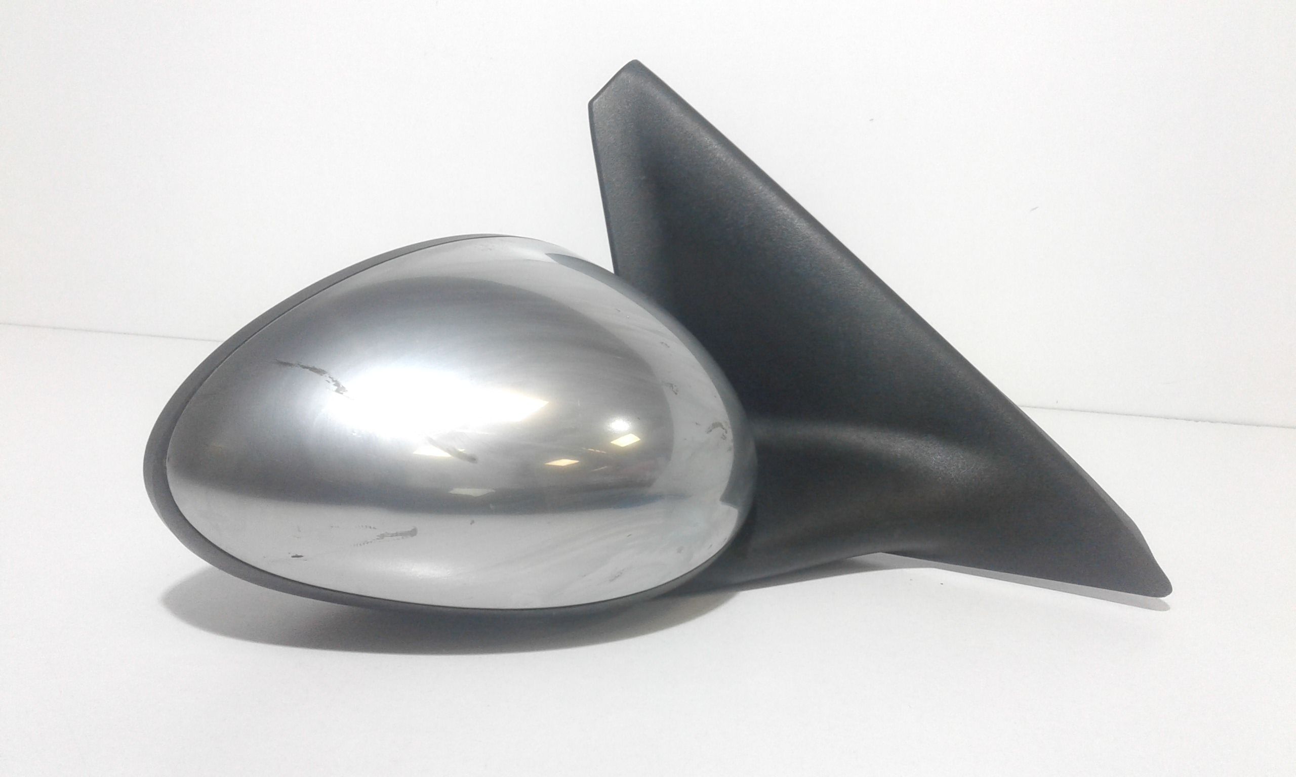 Retrovisore Est. Destro Usato