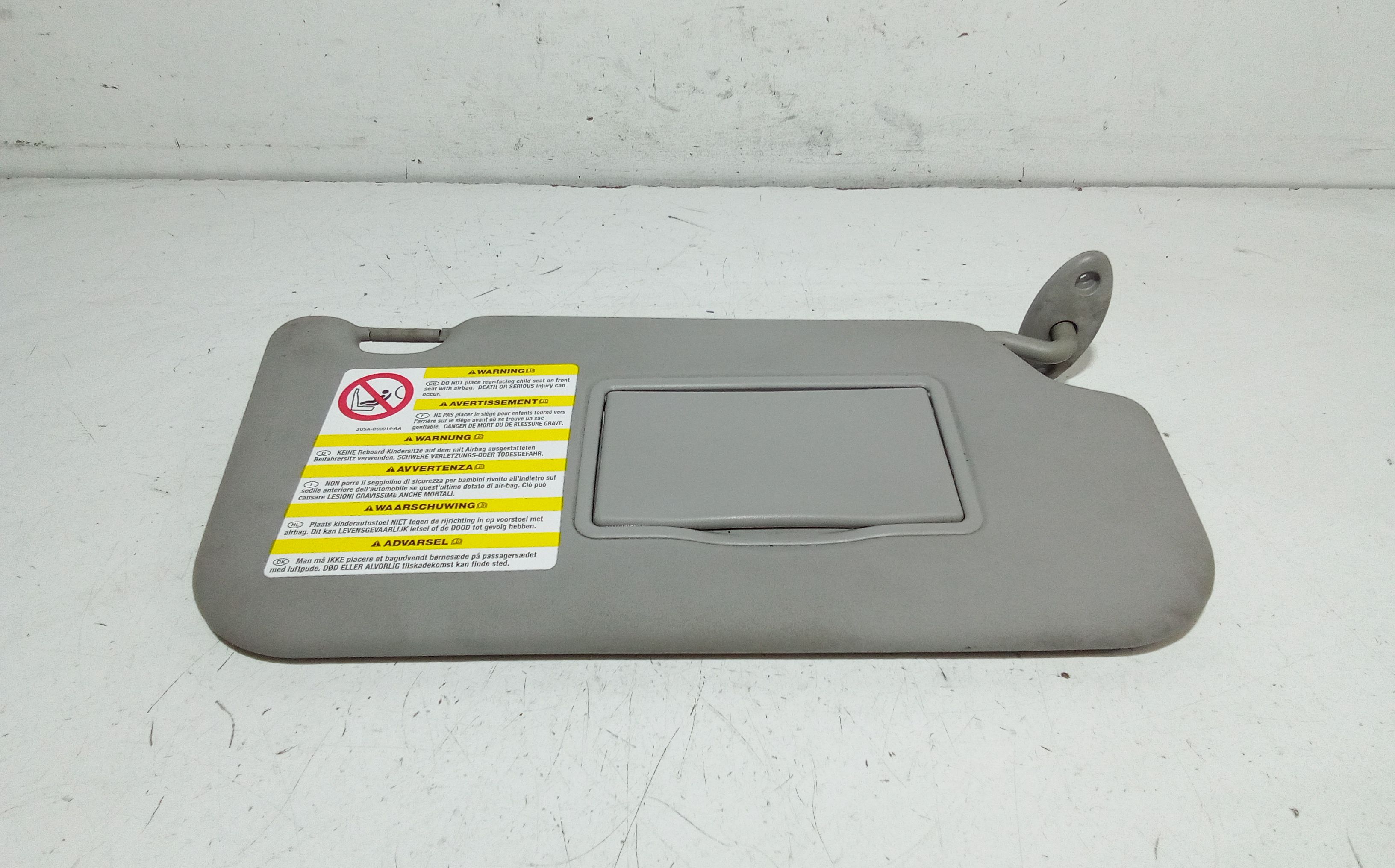 Aletta Parasole Parabrezza Destro 1222069 Usato