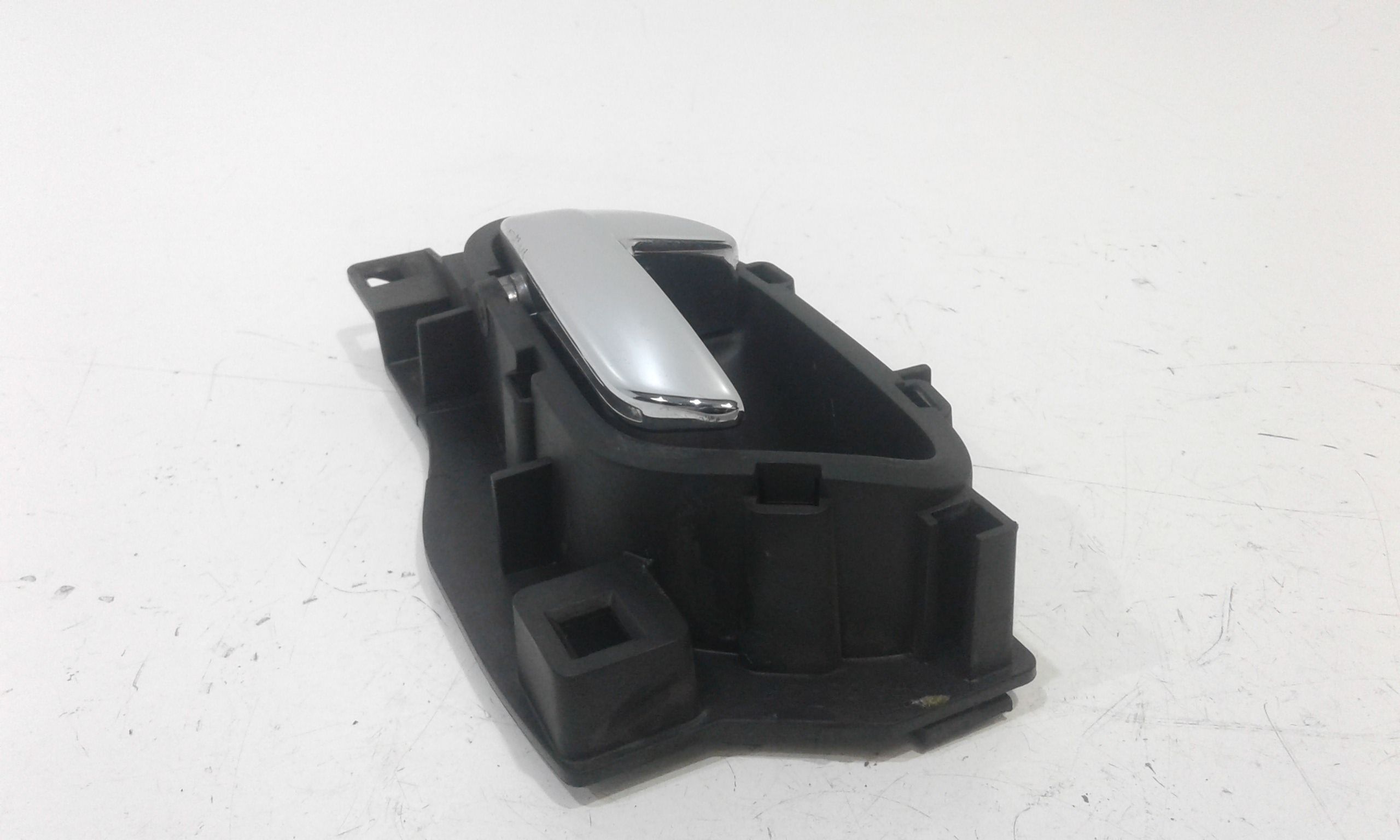 Maniglia Int. Apertura Porta Ant. Sinistro 9143J9 Usato