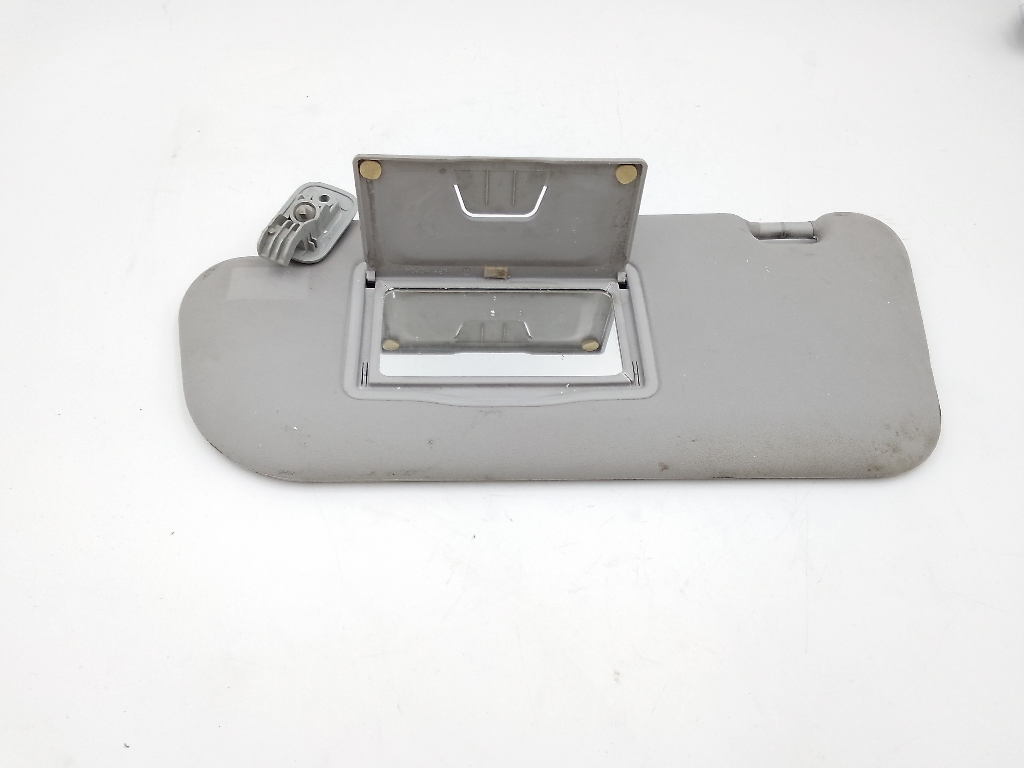 Aletta Parasole Parabrezza Sinistro GJ6A69320B34 Usato