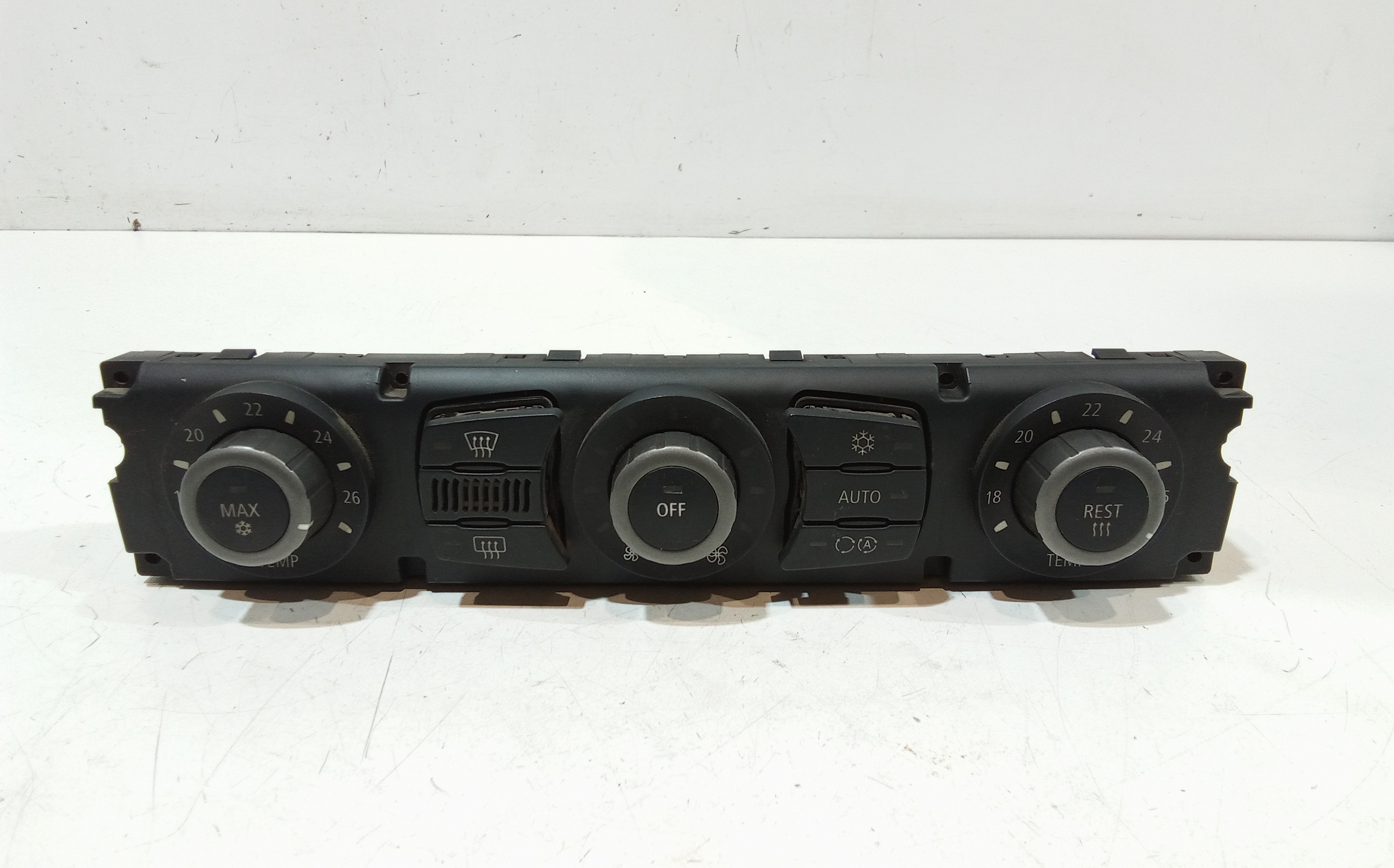 Blocco Comando Climatizzazione 64119122396 Usato