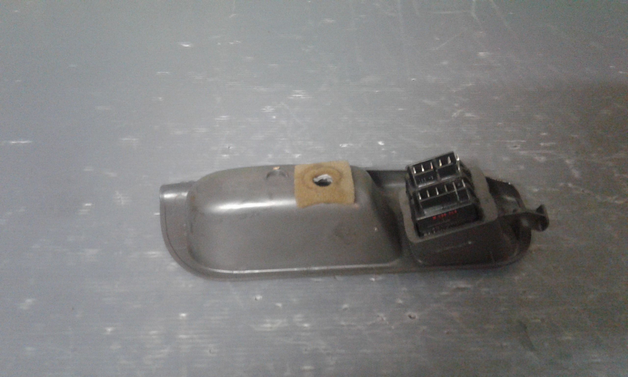 Interruttore Alzacristalli Porta Ant. Sinistro 7700432963 Usato