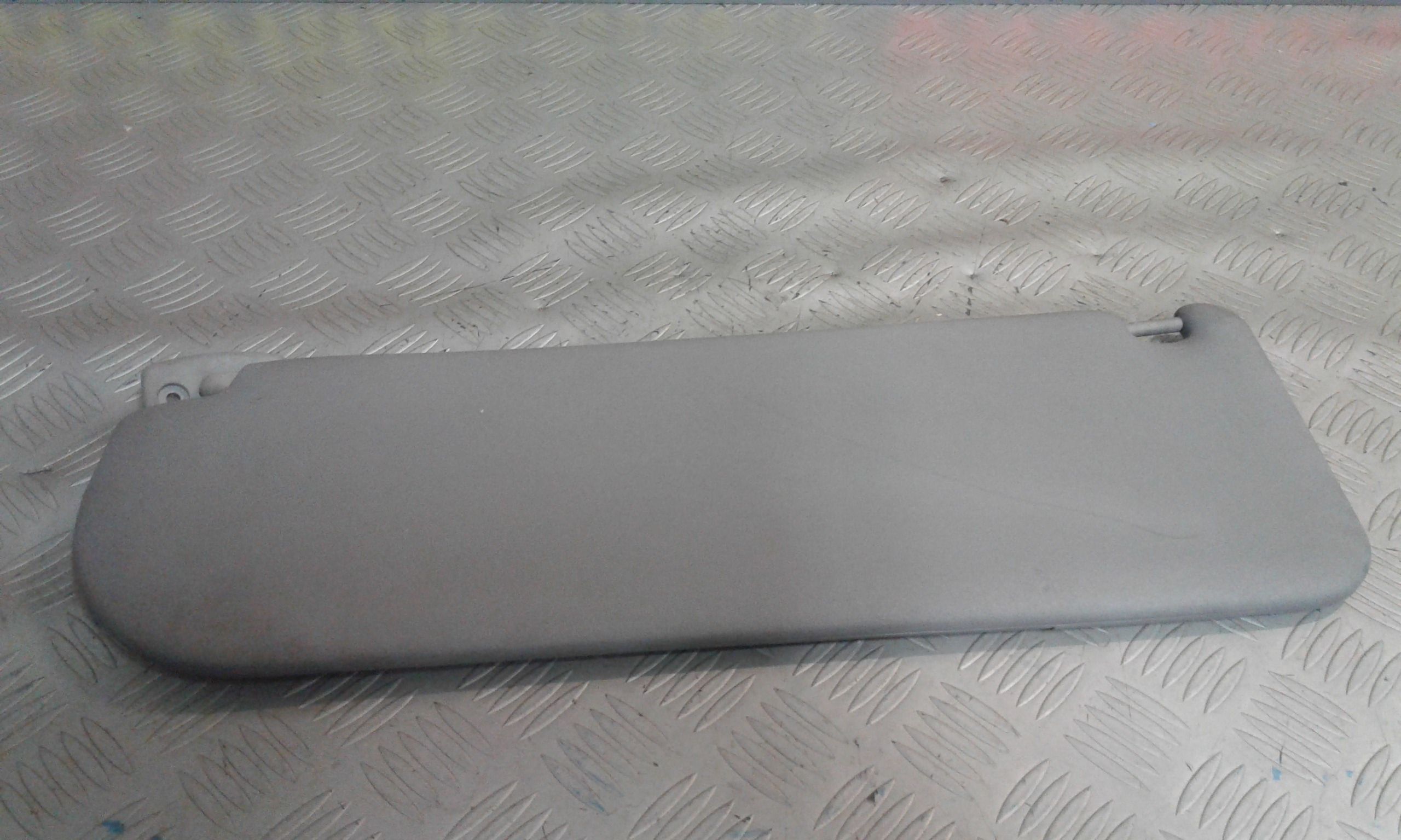 Aletta Parasole Parabrezza Destro 9467004877 Usato